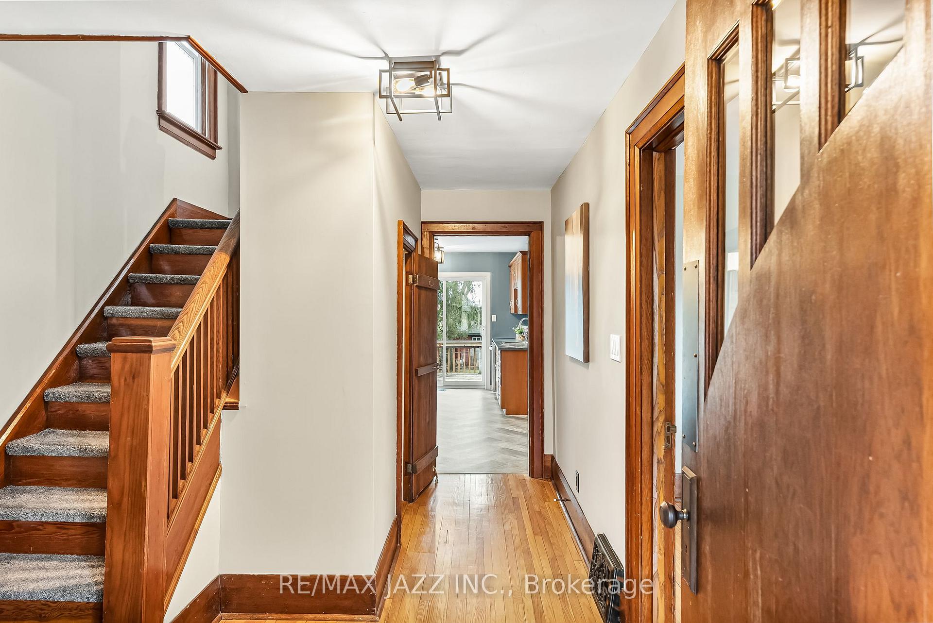 Photo 16 of 394 Queen Street, Scugog, Port Perry — HOMEH