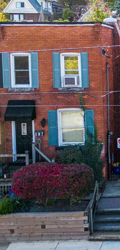Front of 187 Barton Street W