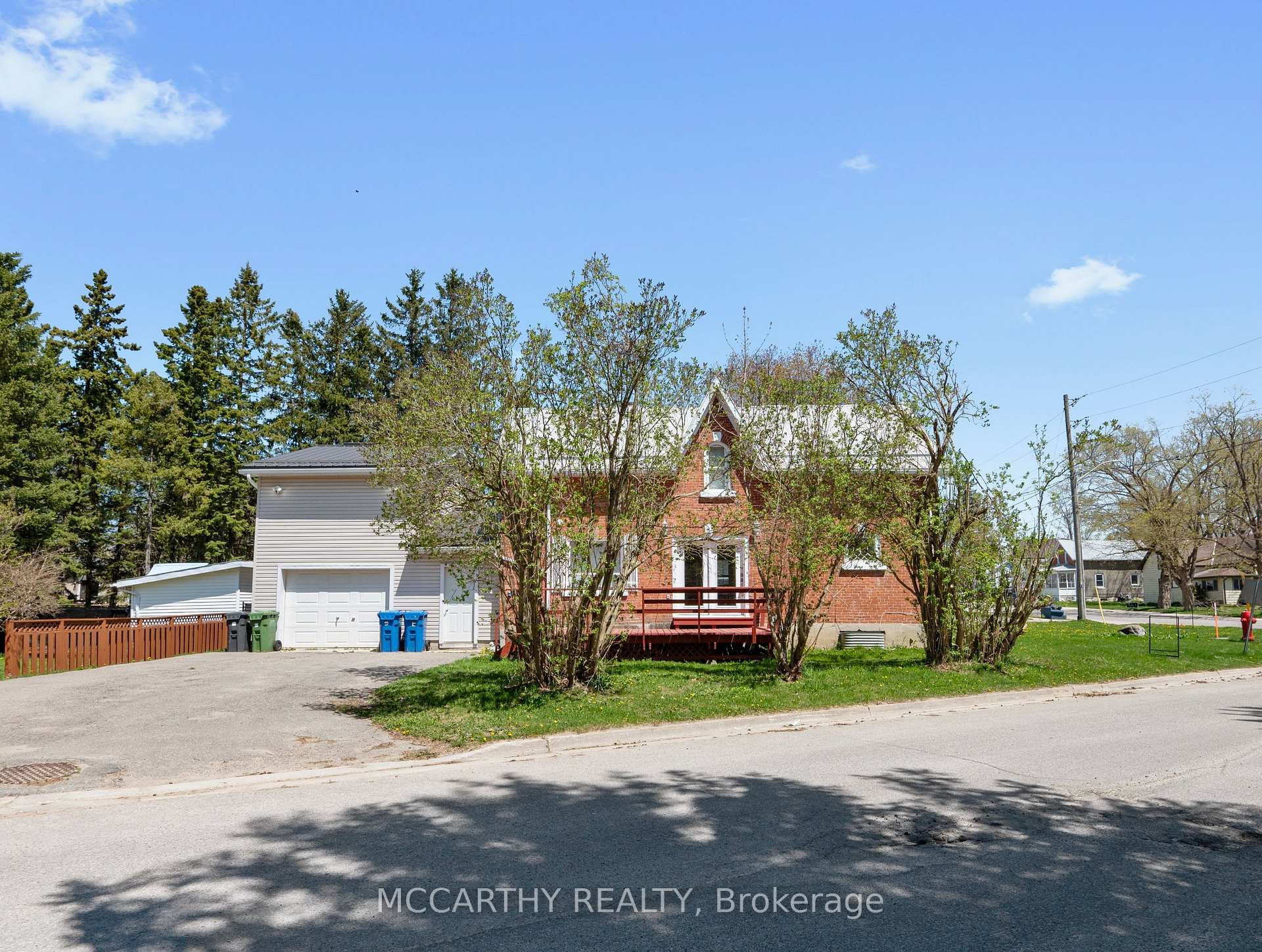 Front of 110 Owen Sound Street