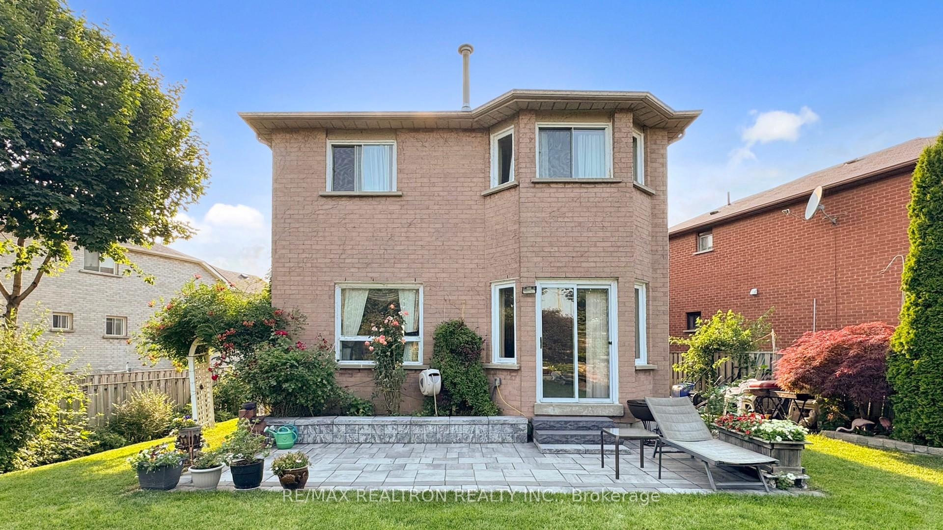 Photo 39 of 36 Erla Court, Markham, Middlefield — HOMEH