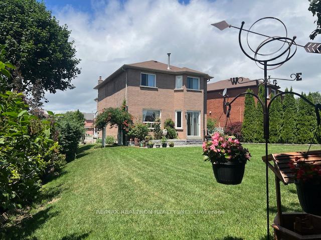 Photo 48 of 36 Erla Court, Markham, Middlefield — HOMEH