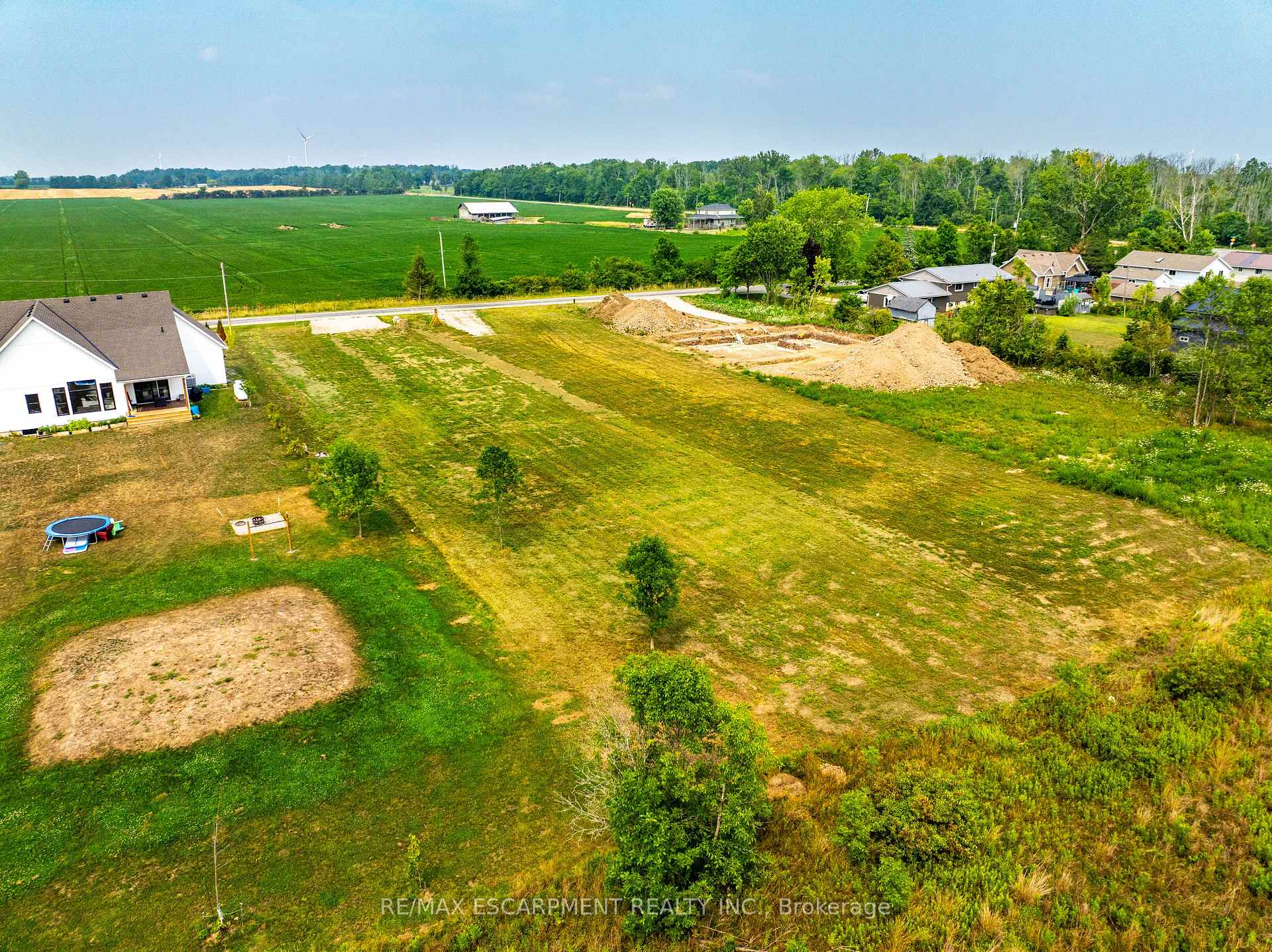 Photo 13 of 3250 Lakeshore Road, Haldimand, Dunnville — HOMEH