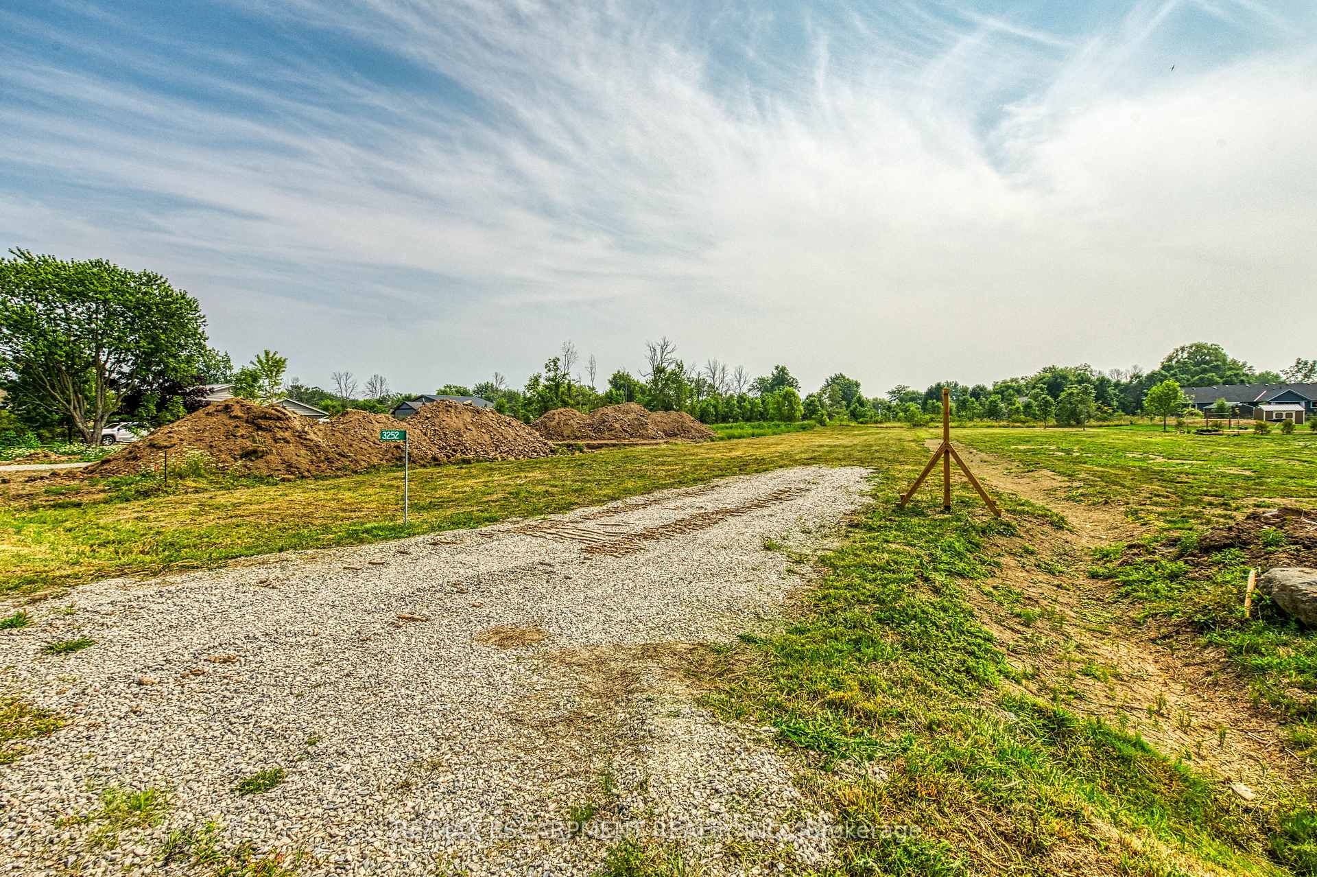 Photo 13 of 3252 Lakeshore Road, Haldimand, Dunnville — HOMEH