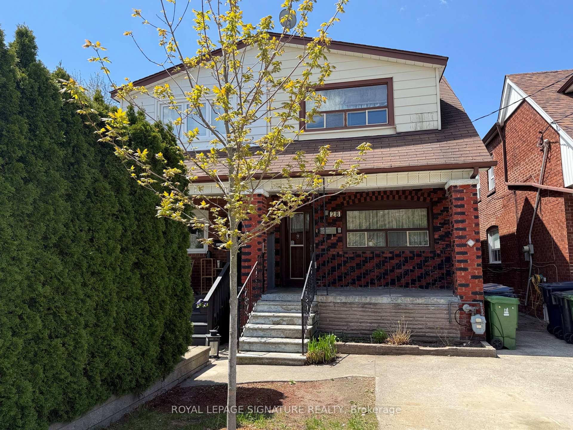 Front of 28 Durant Avenue