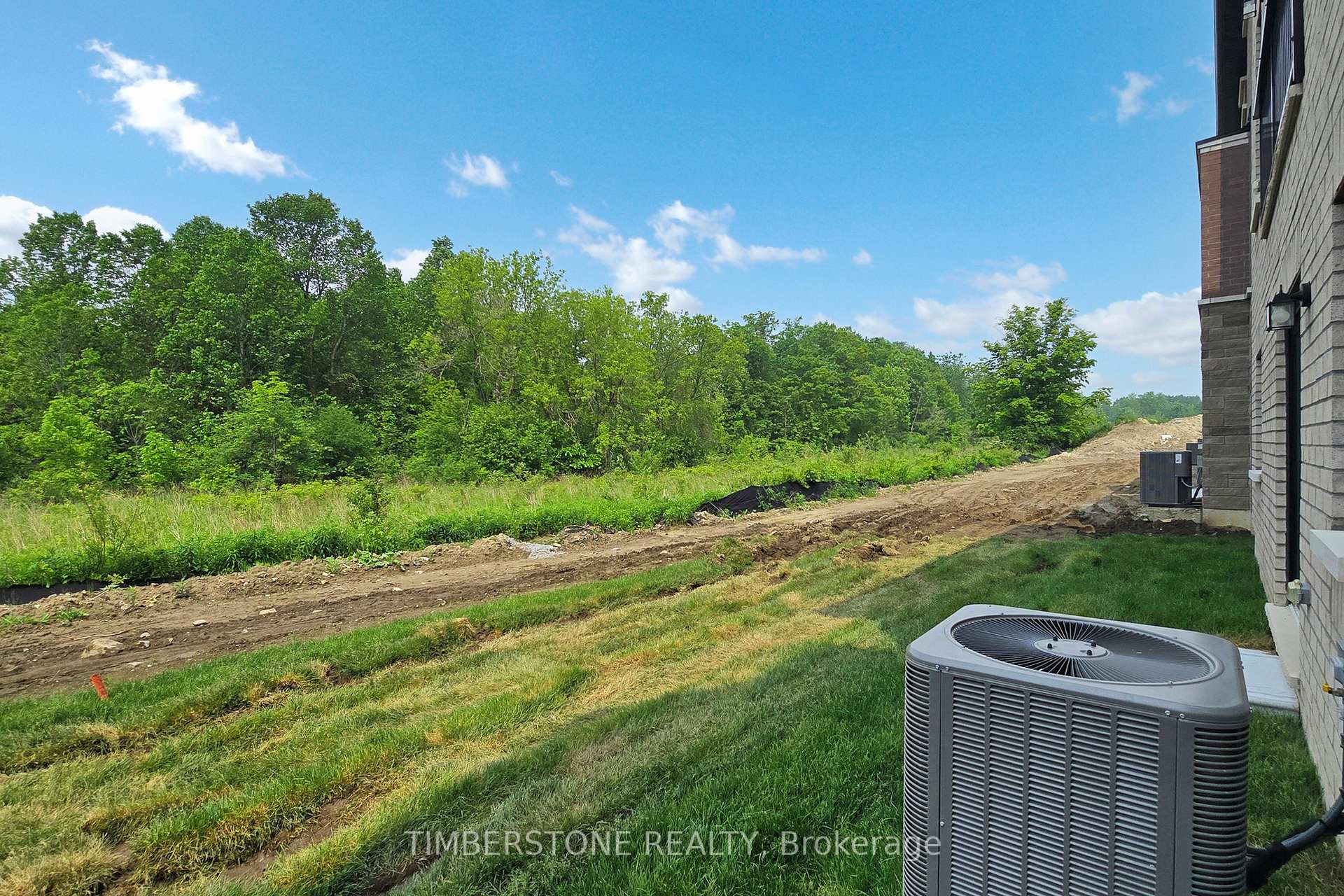 Photo 40 of 1044 Pisces Trail, Pickering, Rural Pickering — HOMEH