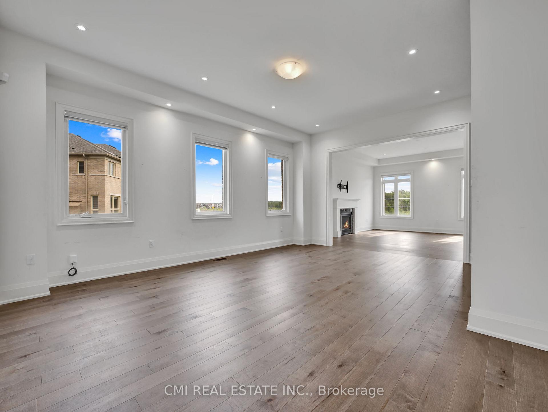 Photo 9 of 205 Agro Street, Hamilton, Waterdown — HOMEH