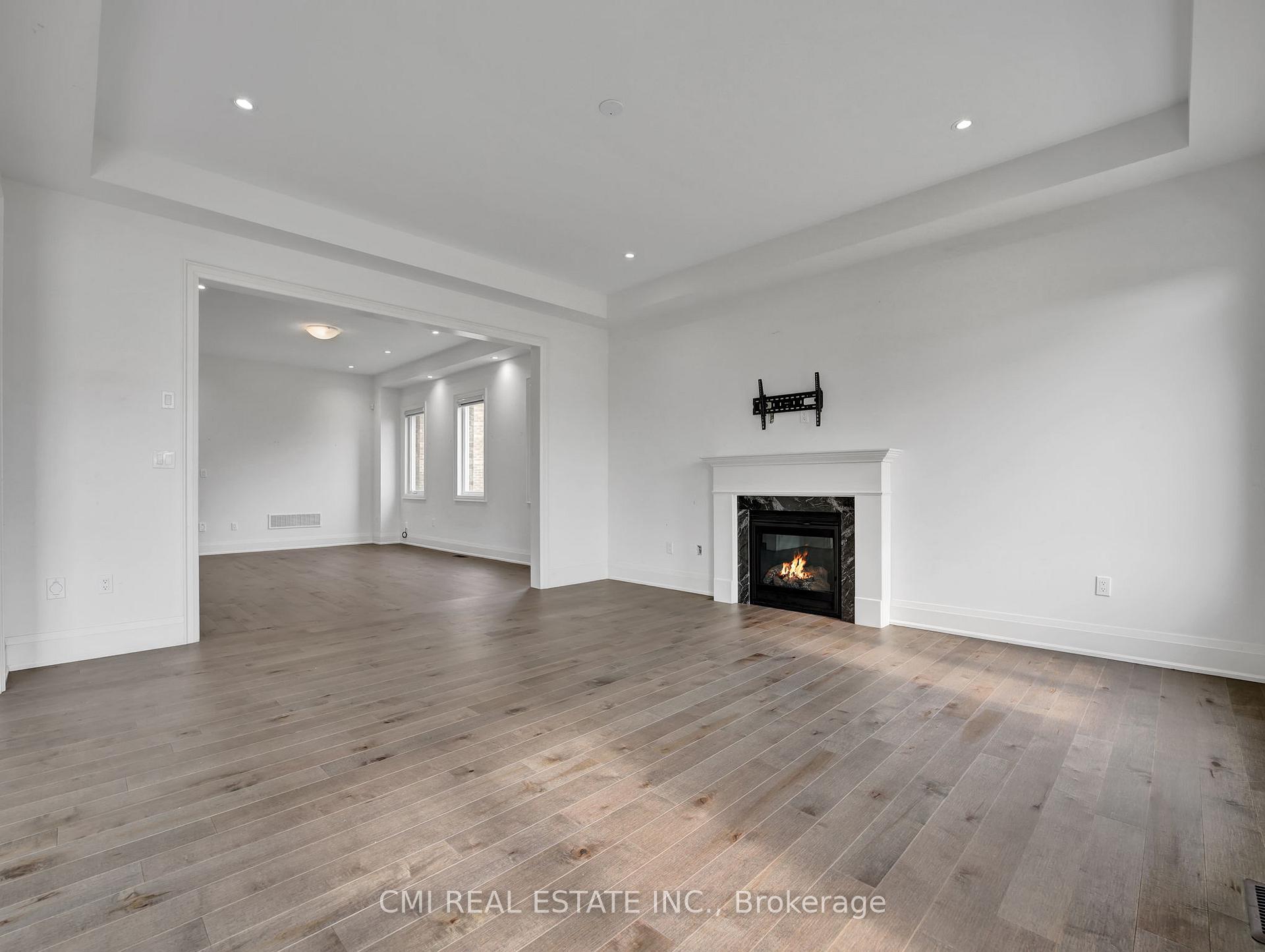 Photo 15 of 205 Agro Street, Hamilton, Waterdown — HOMEH