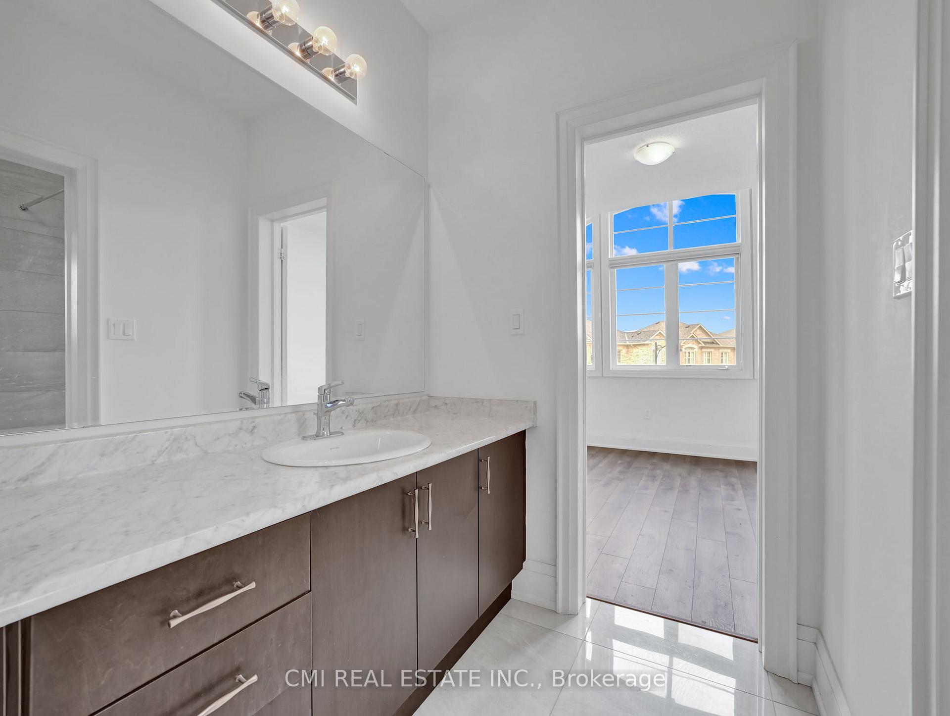 Photo 24 of 205 Agro Street, Hamilton, Waterdown — HOMEH