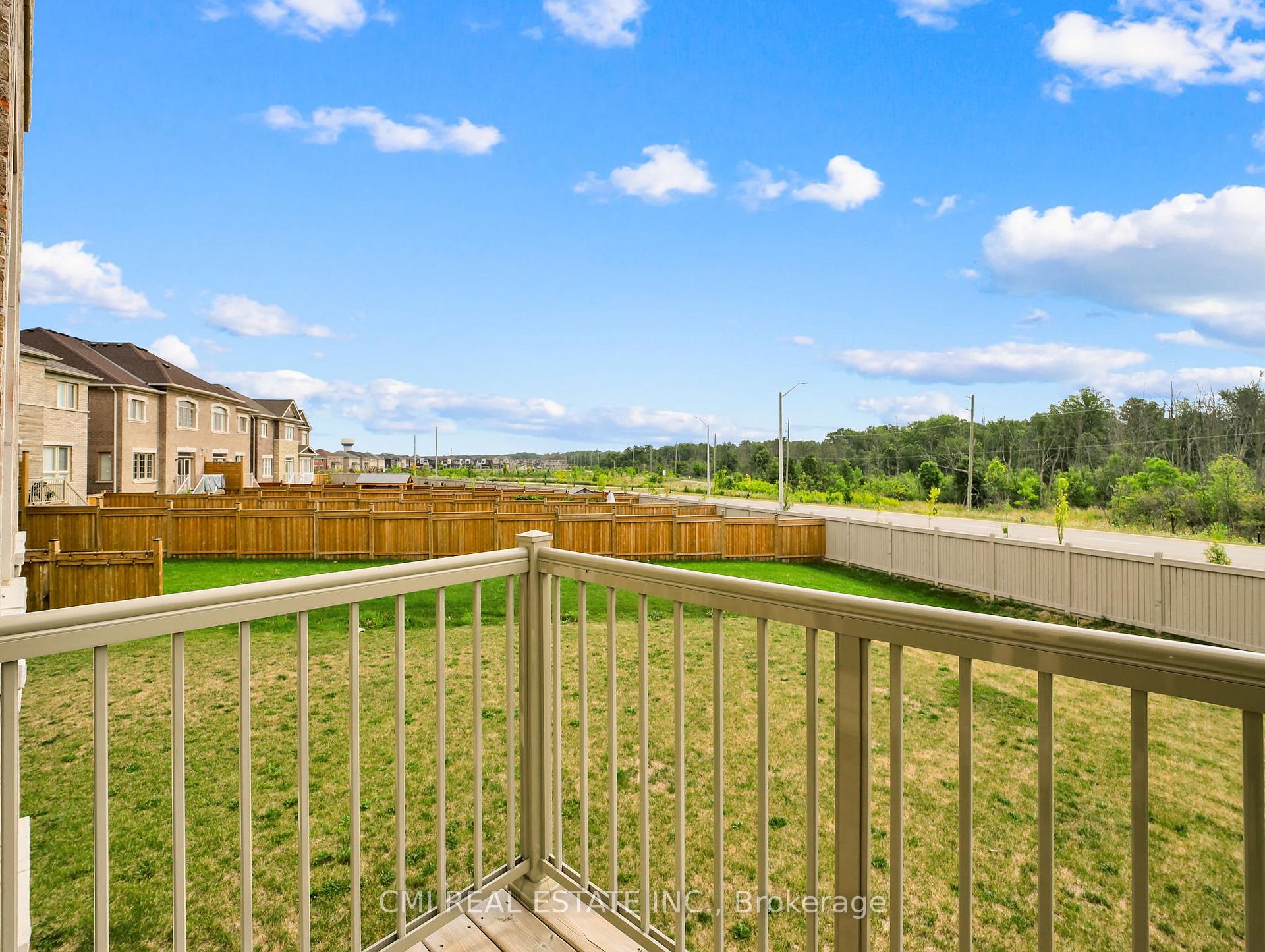 Photo 45 of 205 Agro Street, Hamilton, Waterdown — HOMEH