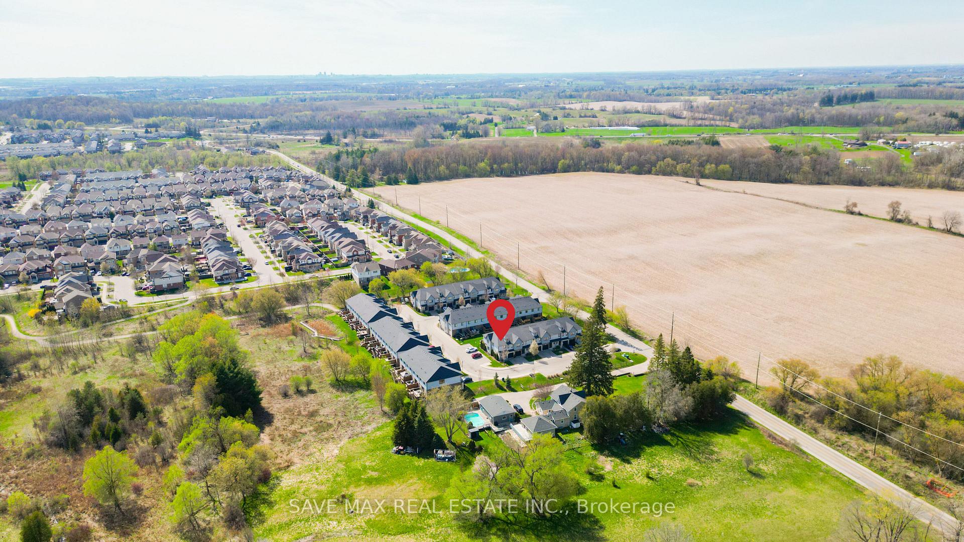 Photo 4 of Unit 6, 625 Blackbridge Road, Cambridge, Silver Heights — HOMEH