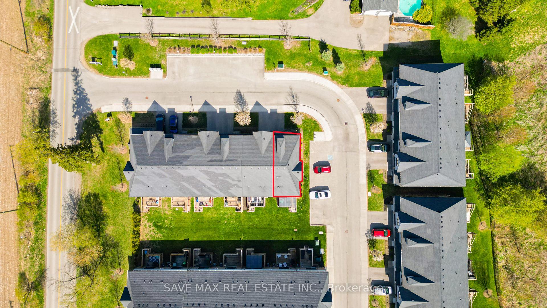 Photo 6 of Unit 6, 625 Blackbridge Road, Cambridge, Silver Heights — HOMEH