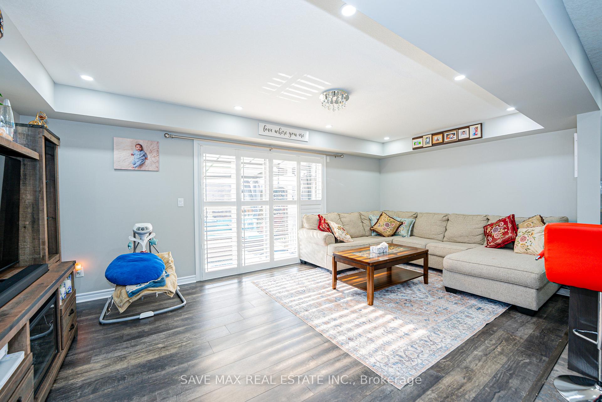 Photo 29 of Unit 6, 625 Blackbridge Road, Cambridge, Silver Heights — HOMEH