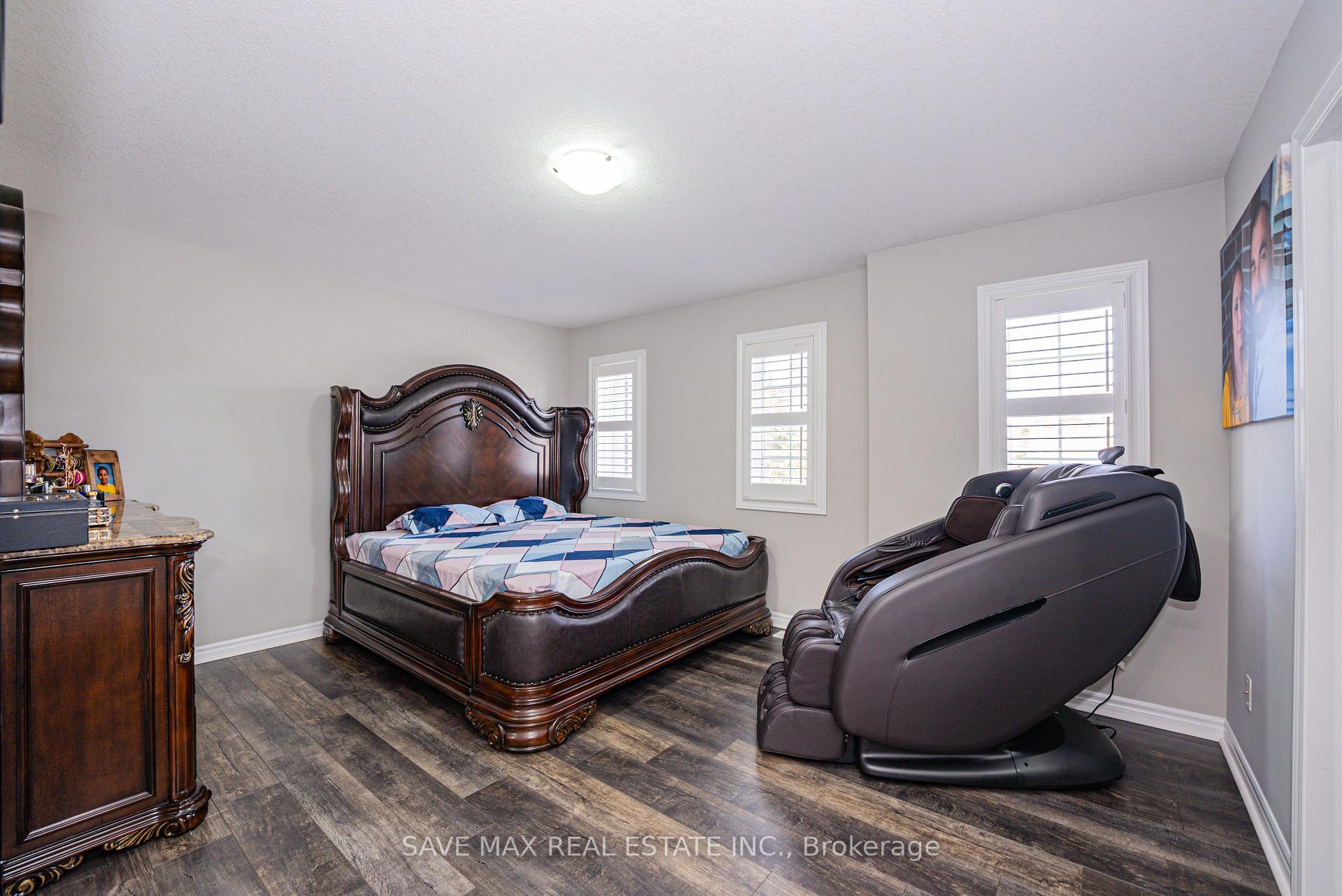 Photo 30 of Unit 6, 625 Blackbridge Road, Cambridge, Silver Heights — HOMEH