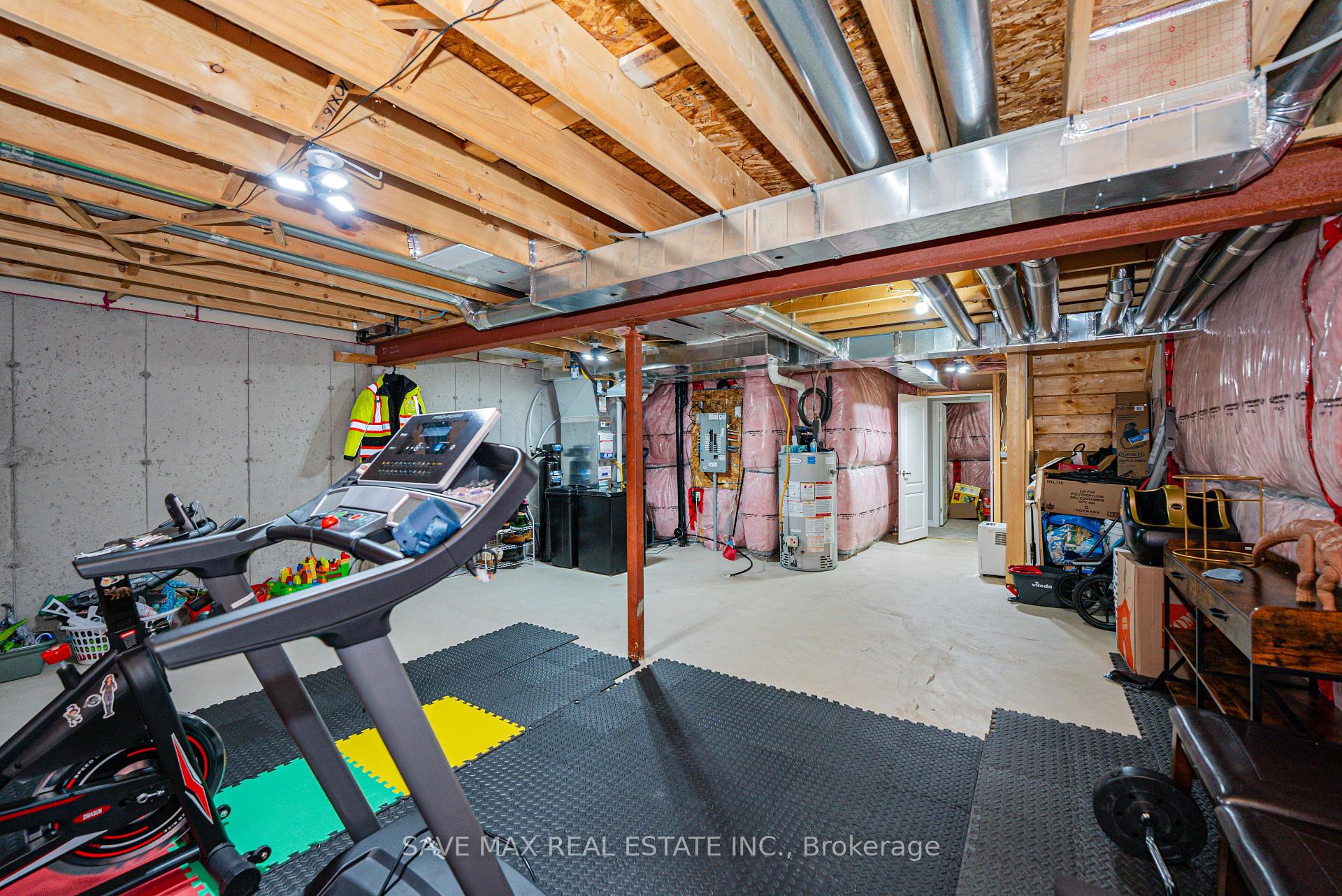 Photo 47 of Unit 6, 625 Blackbridge Road, Cambridge, Silver Heights — HOMEH