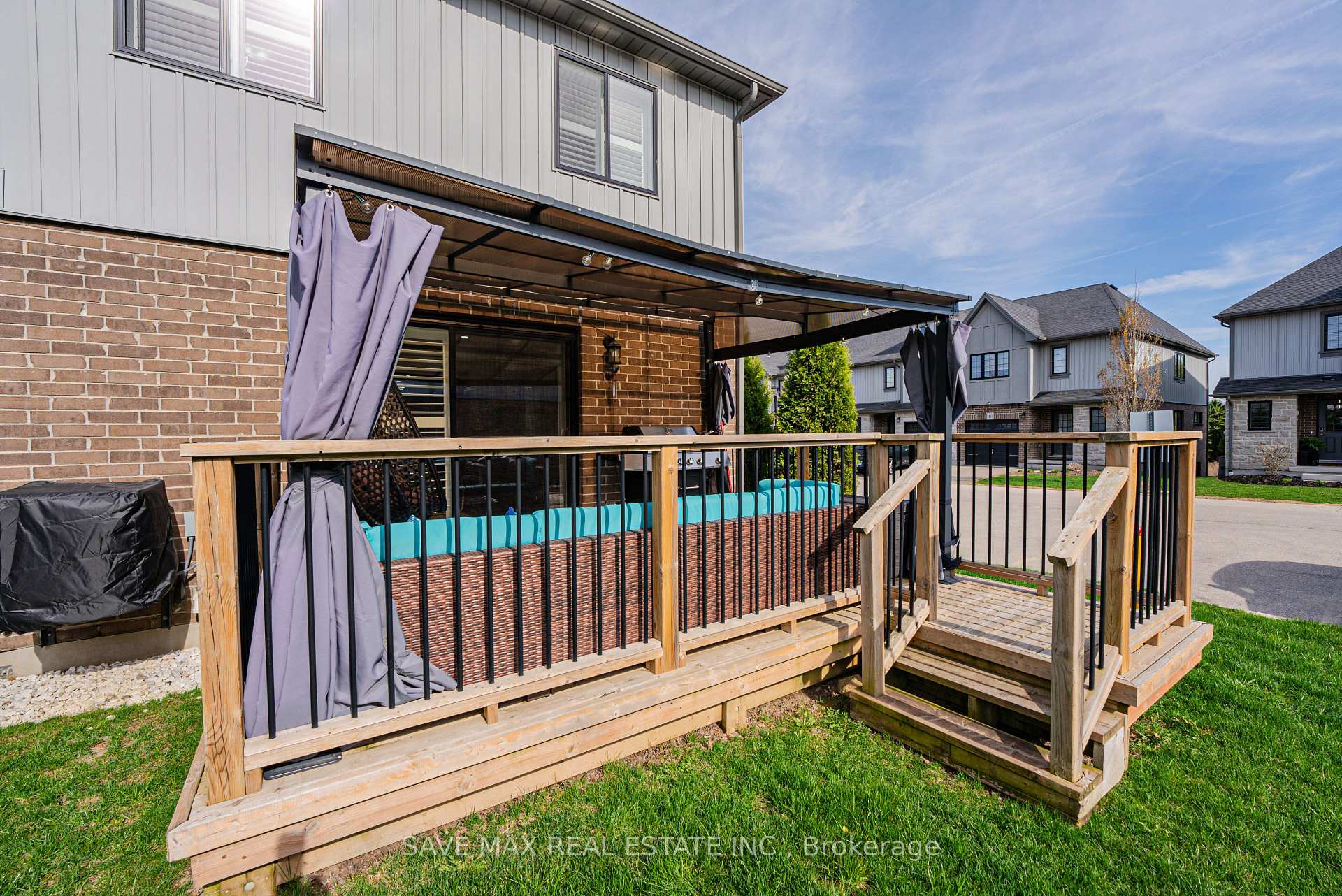 Photo 44 of Unit 6, 625 Blackbridge Road, Cambridge, Silver Heights — HOMEH