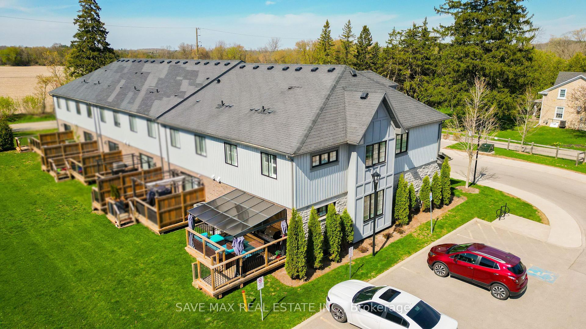 Photo 45 of Unit 6, 625 Blackbridge Road, Cambridge, Silver Heights — HOMEH
