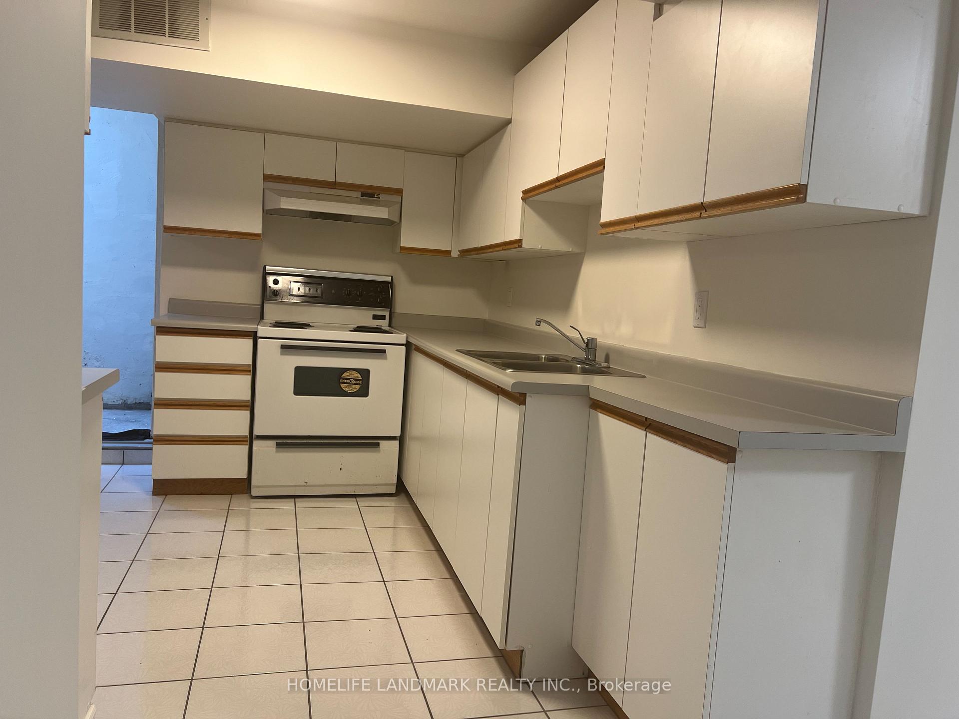 Photo 4 of Unit BSMT, 45 Marcus Crescent, Markham, Raymerville — HOMEH