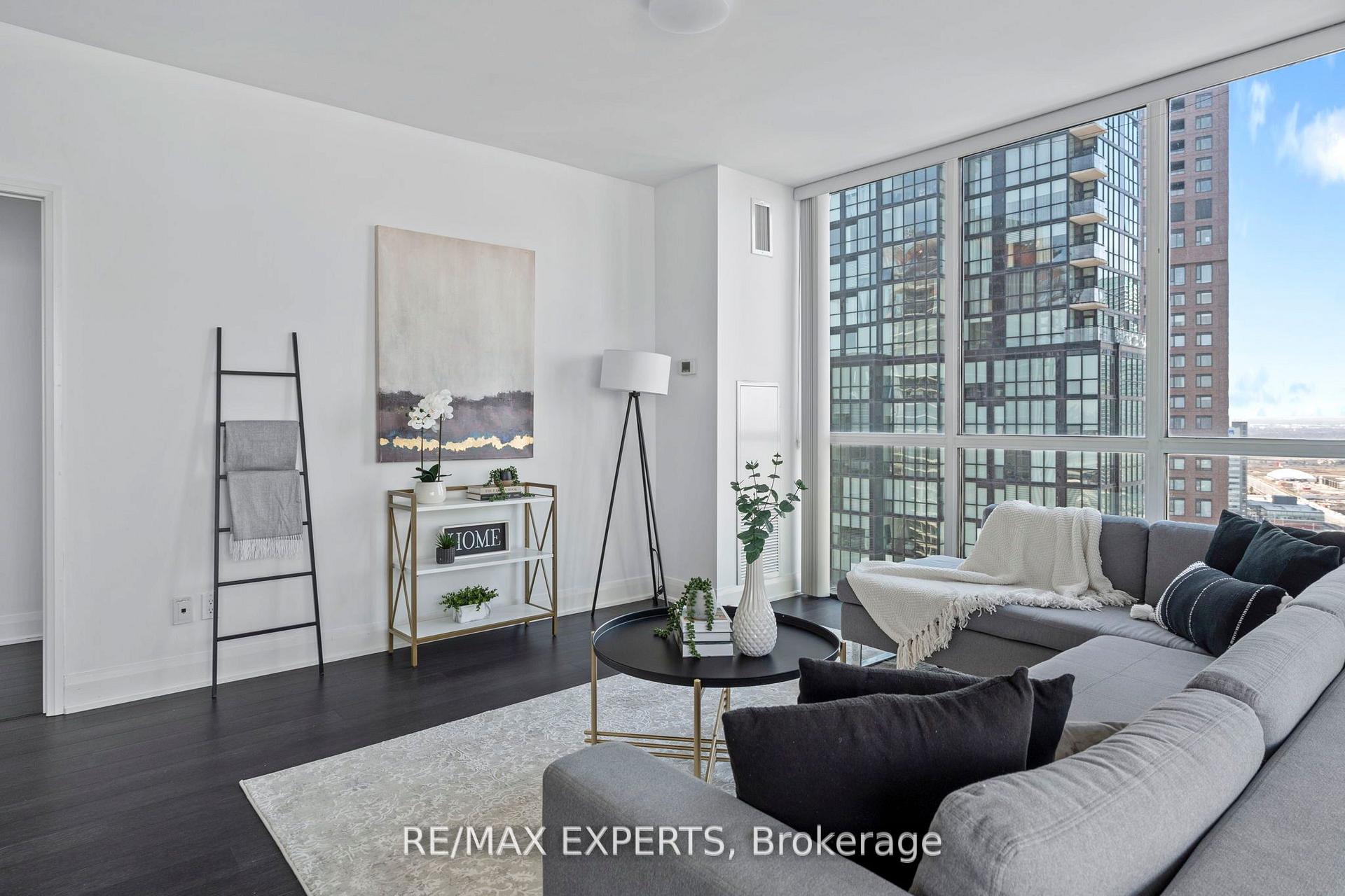 Photo 6 of Unit 2406, 2900 Highway 7 Road, Vaughan, Concord — HOMEH
