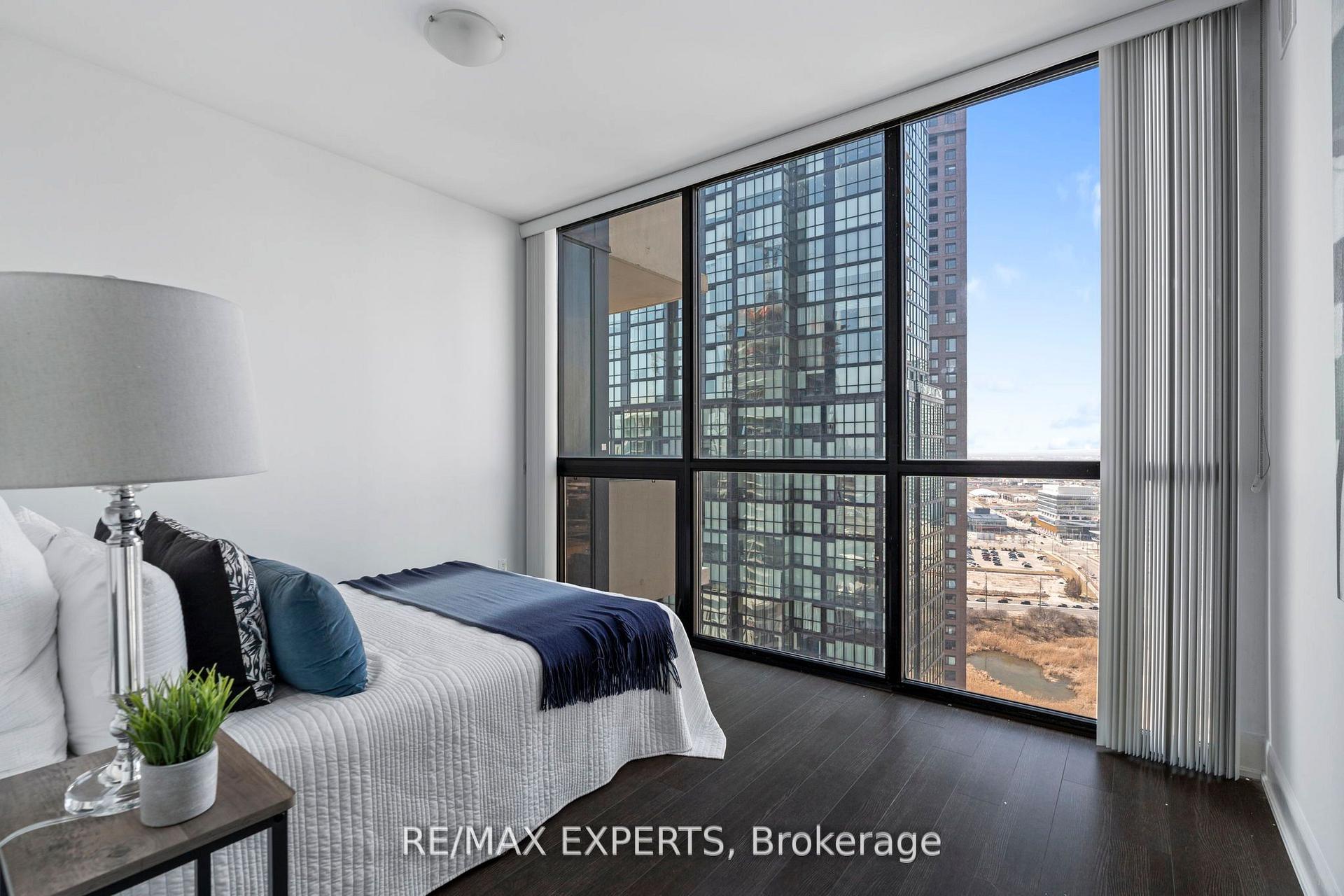 Photo 14 of Unit 2406, 2900 Highway 7 Road, Vaughan, Concord — HOMEH