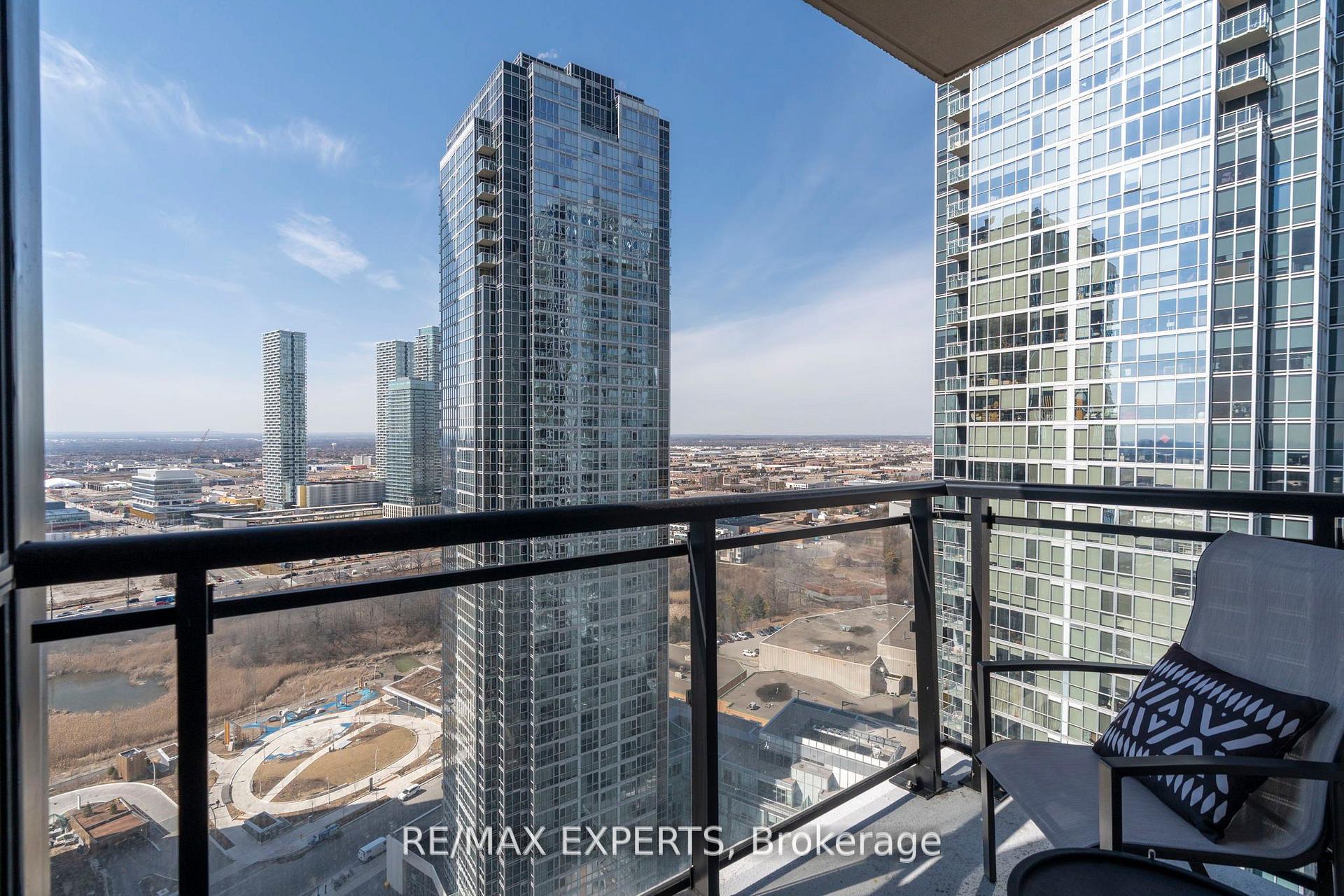 Photo 19 of Unit 2406, 2900 Highway 7 Road, Vaughan, Concord — HOMEH
