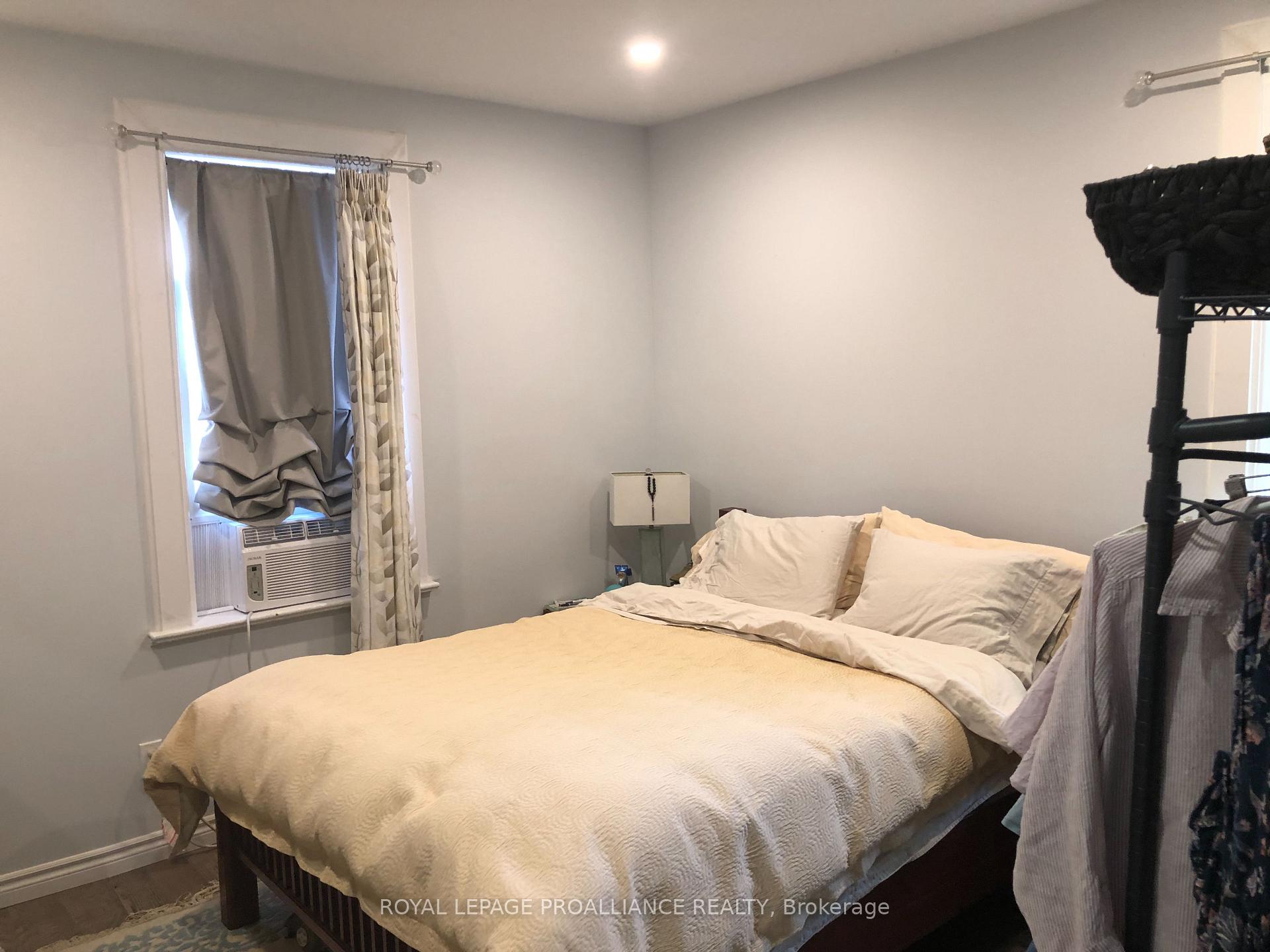 Photo 8 of Unit A & B, 24 Flindall Street, Quinte West, Trenton Ward — HOMEH