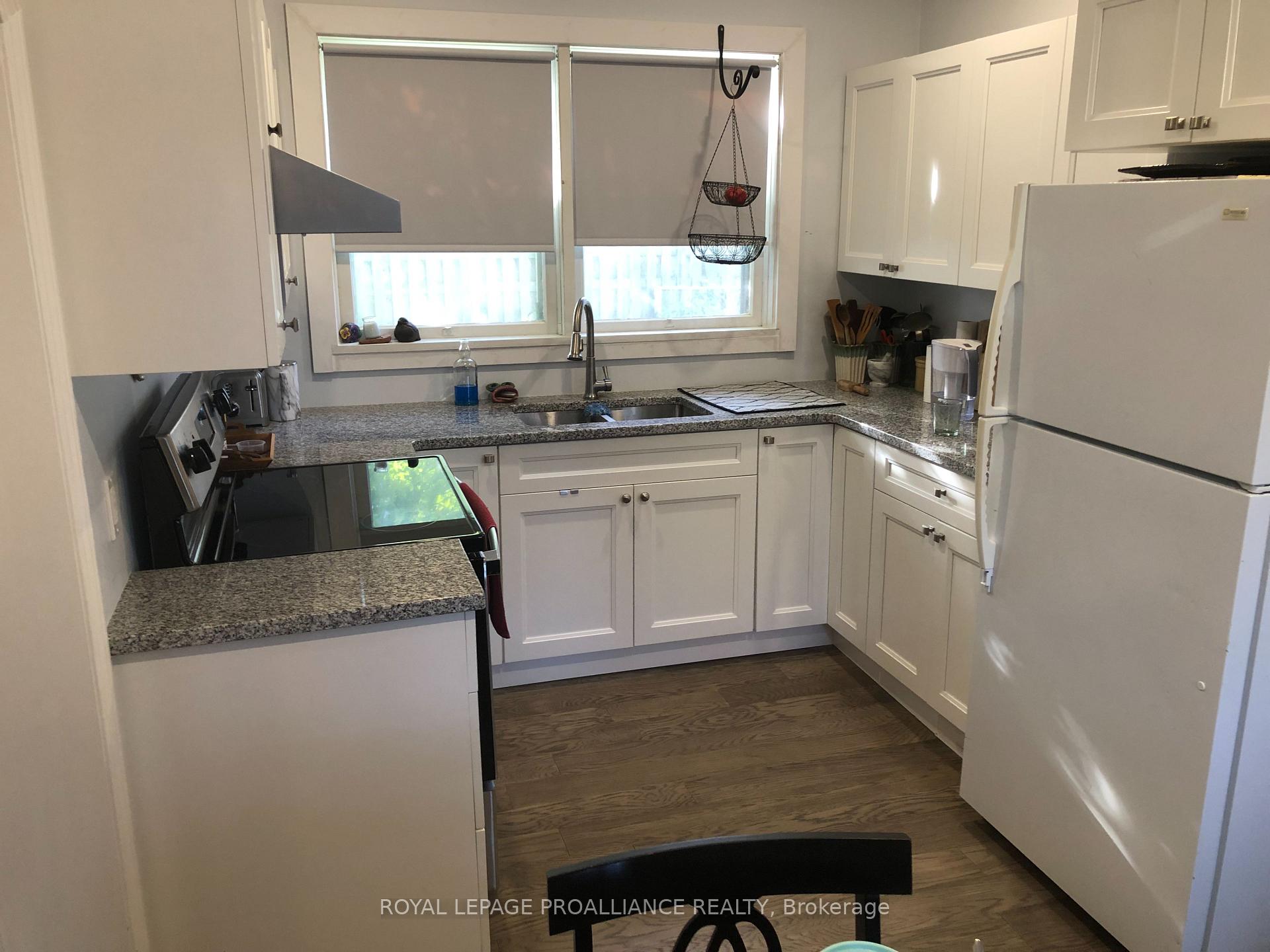 Photo 5 of Unit A & B, 24 Flindall Street, Quinte West, Trenton Ward — HOMEH