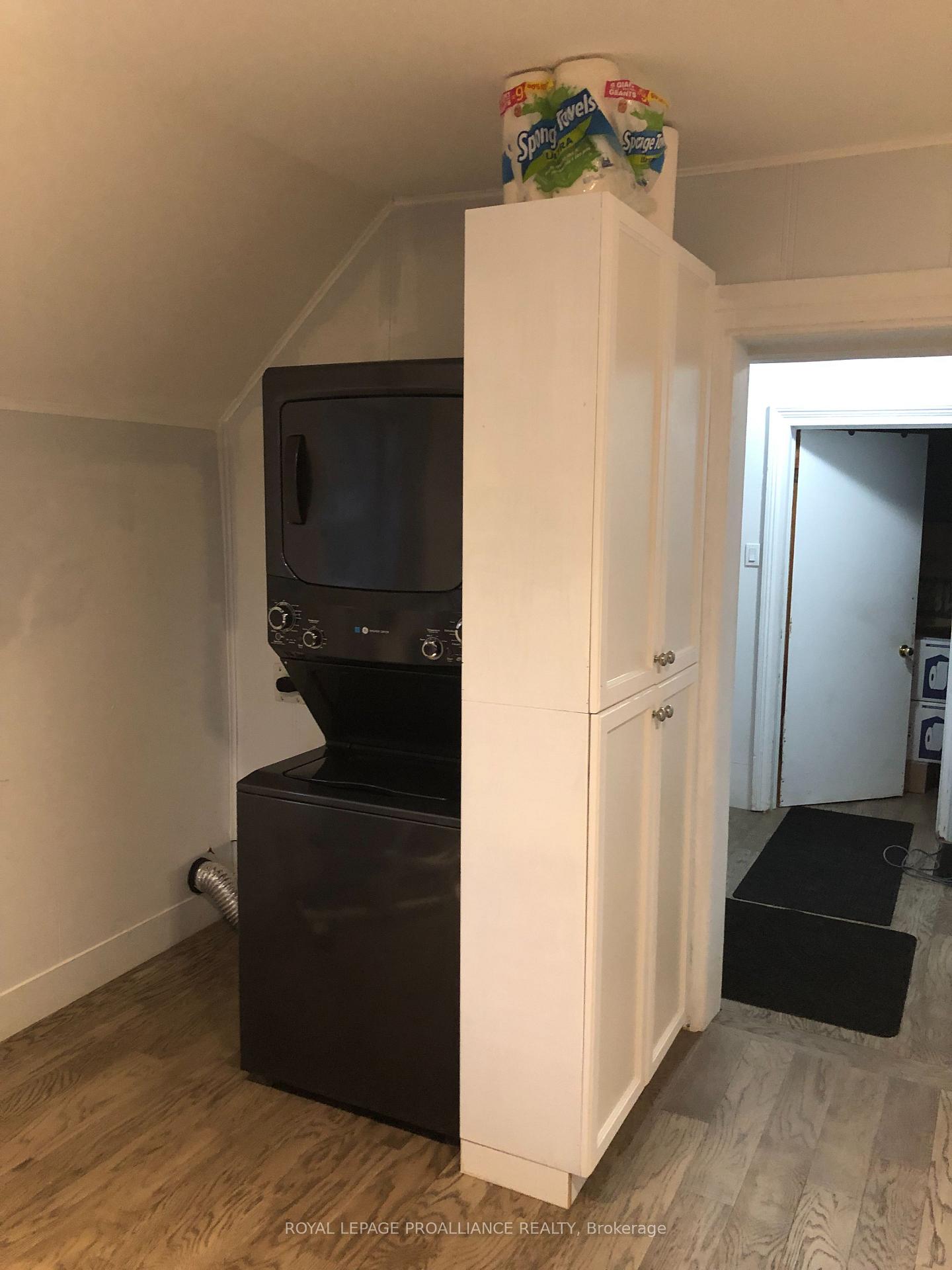 Photo 9 of Unit A & B, 24 Flindall Street, Quinte West, Trenton Ward — HOMEH