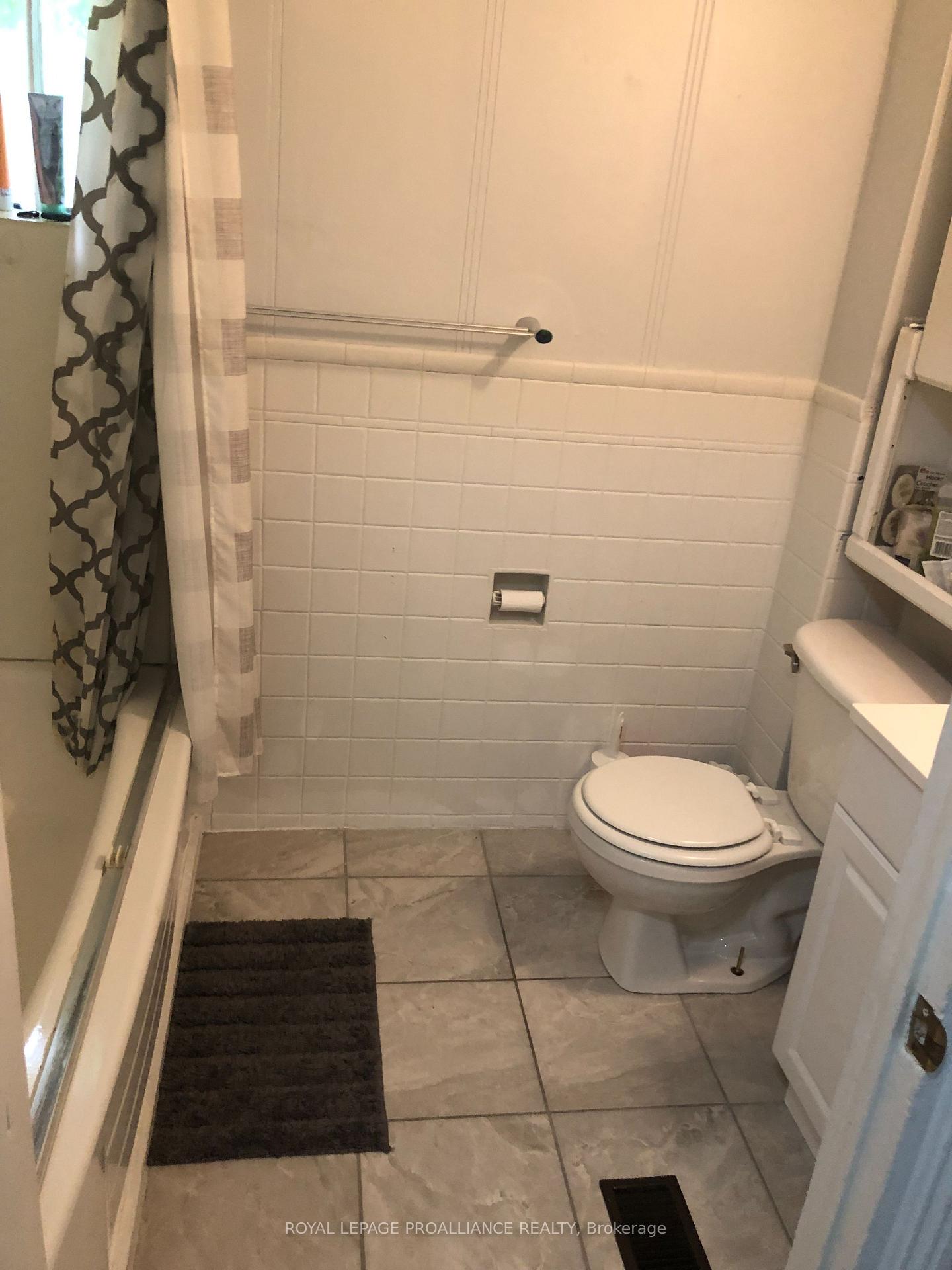 Photo 11 of Unit A & B, 24 Flindall Street, Quinte West, Trenton Ward — HOMEH