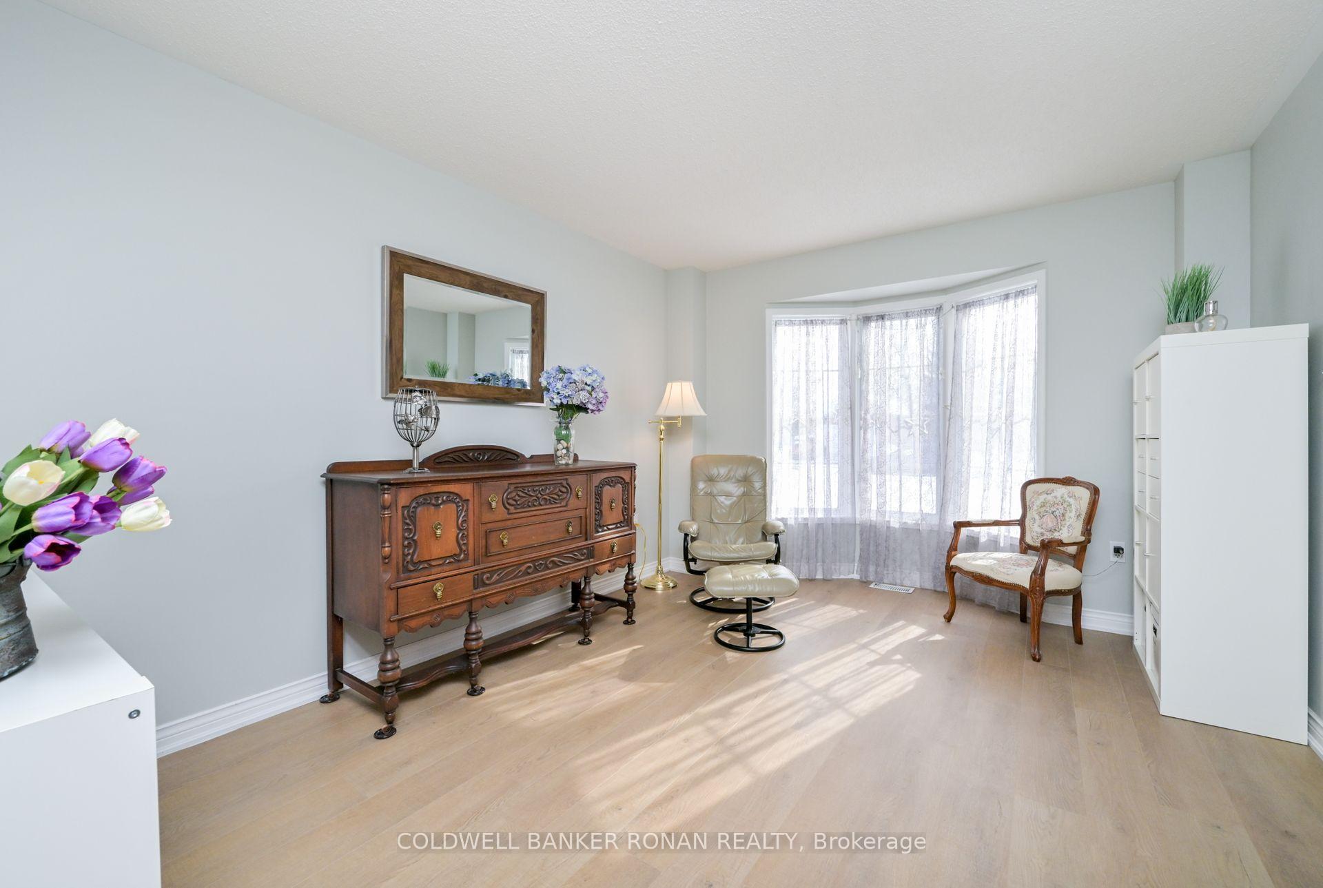 Photo 12 of 51 Darling Crescent, New Tecumseth, Alliston — HOMEH