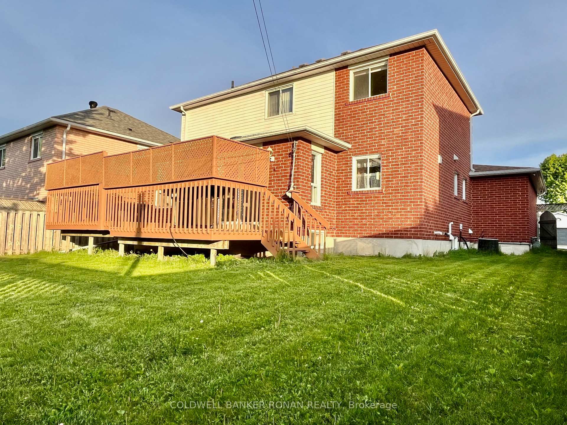 Photo 30 of 51 Darling Crescent, New Tecumseth, Alliston — HOMEH