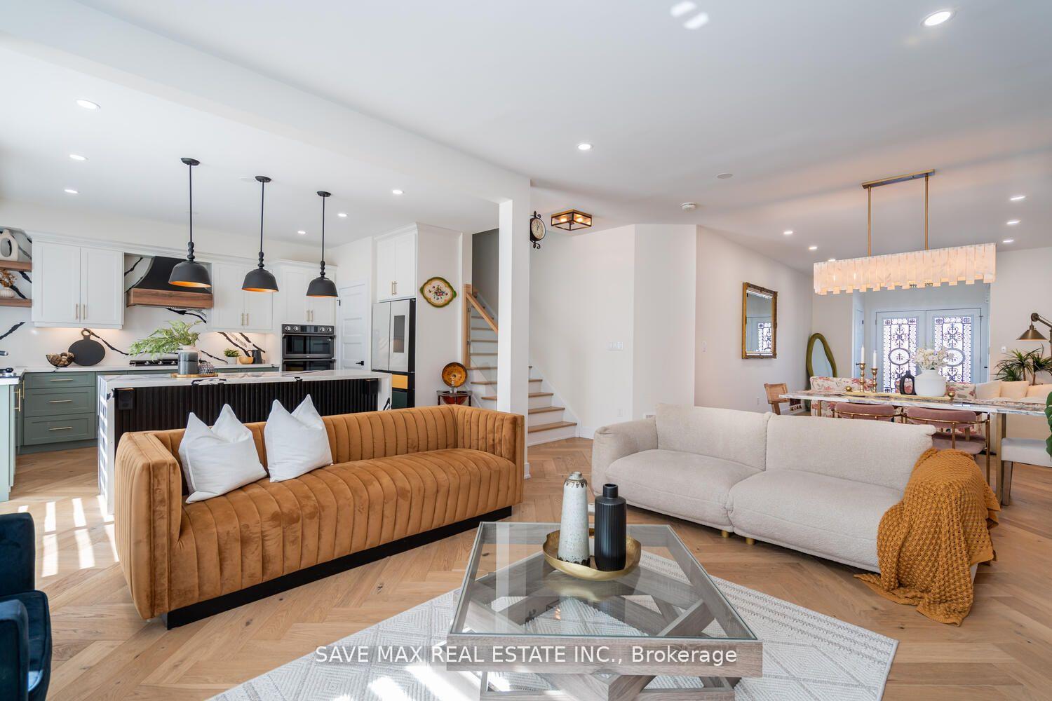 Photo 15 of 233 Valleyway Drive, Brampton, Credit Valley — HOMEH