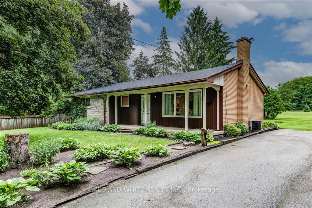 Front of 33 Golf Course Rd