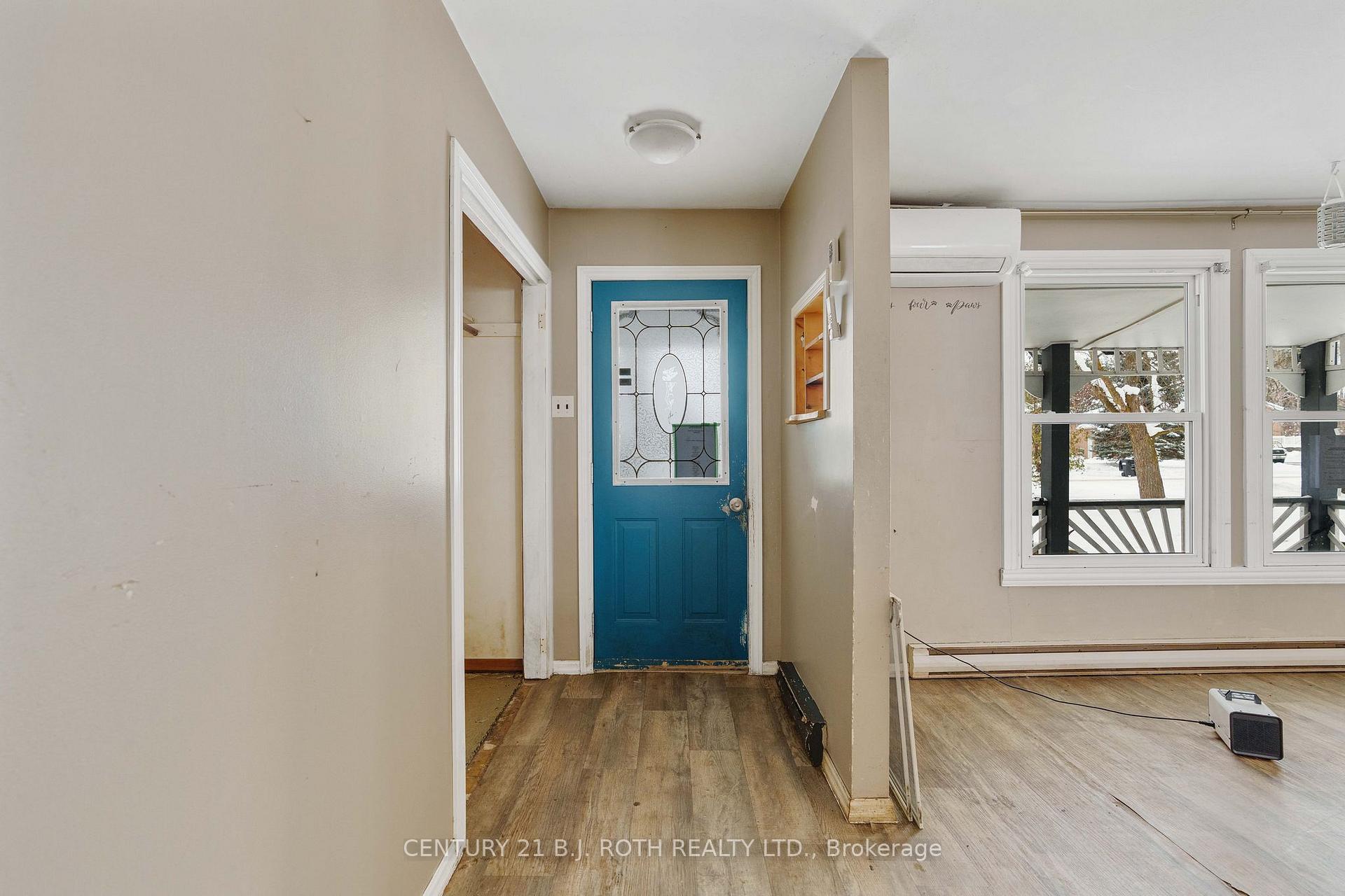 Photo 3 of 220 Margaret Street, Clearview, Stayner — HOMEH