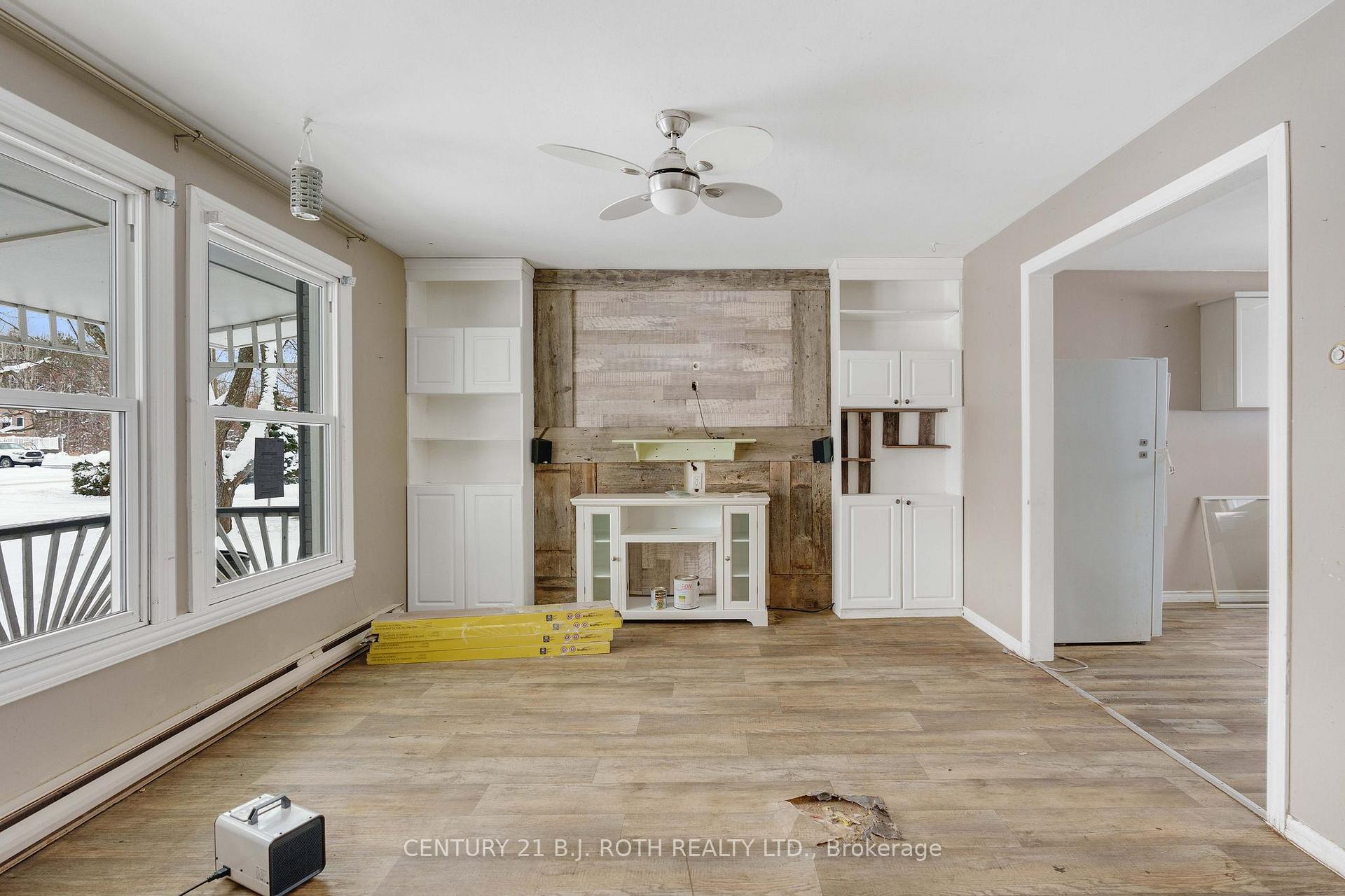 Photo 4 of 220 Margaret Street, Clearview, Stayner — HOMEH
