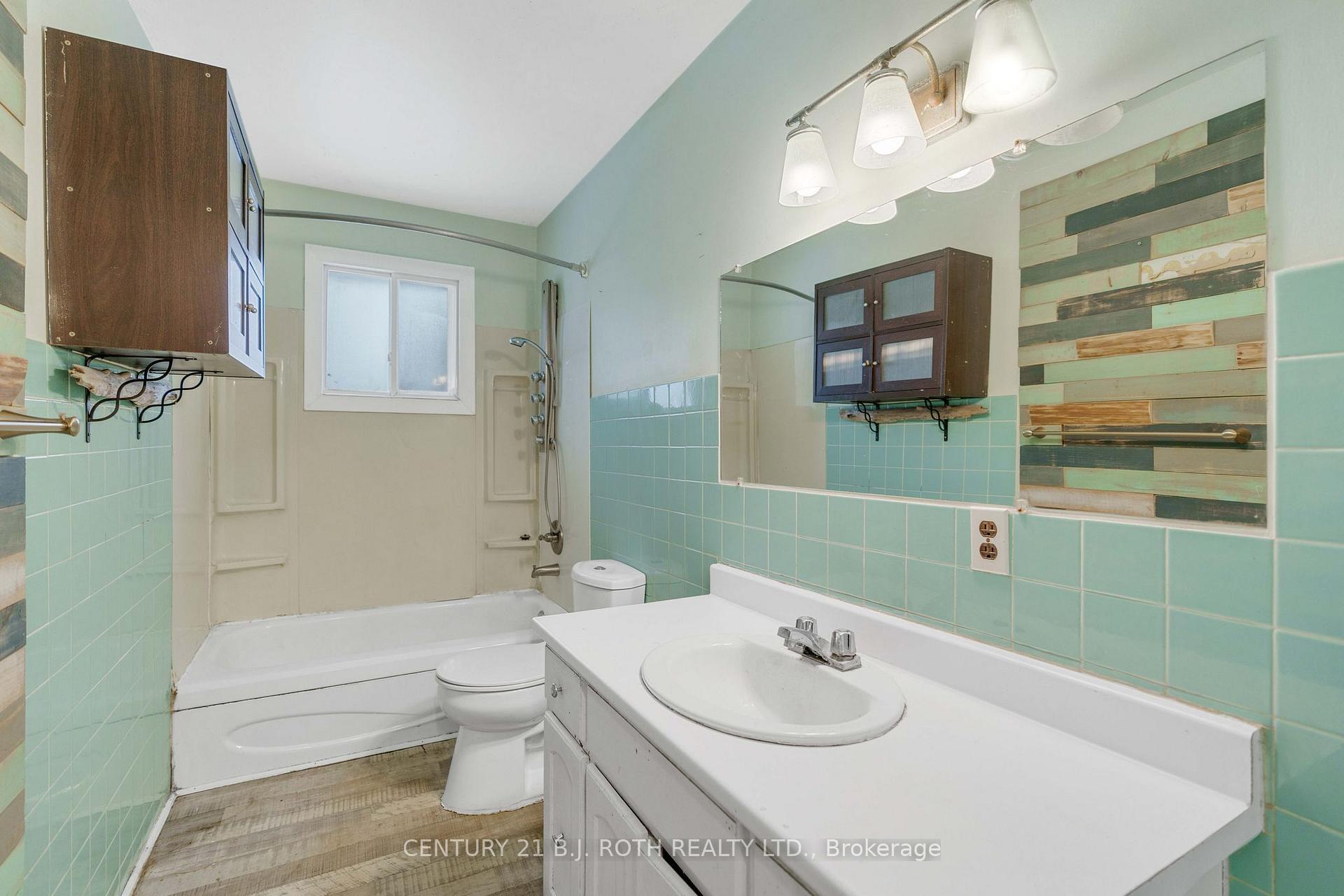 Photo 10 of 220 Margaret Street, Clearview, Stayner — HOMEH