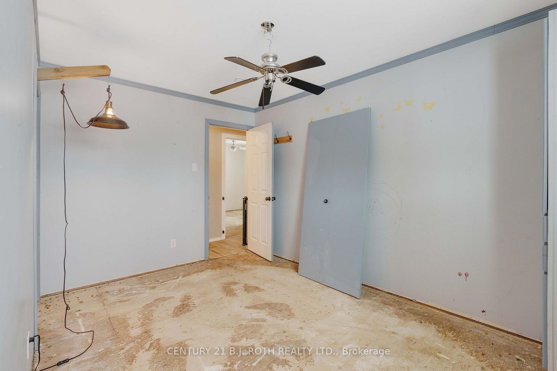 Photo 11 of 220 Margaret Street, Clearview, Stayner — HOMEH