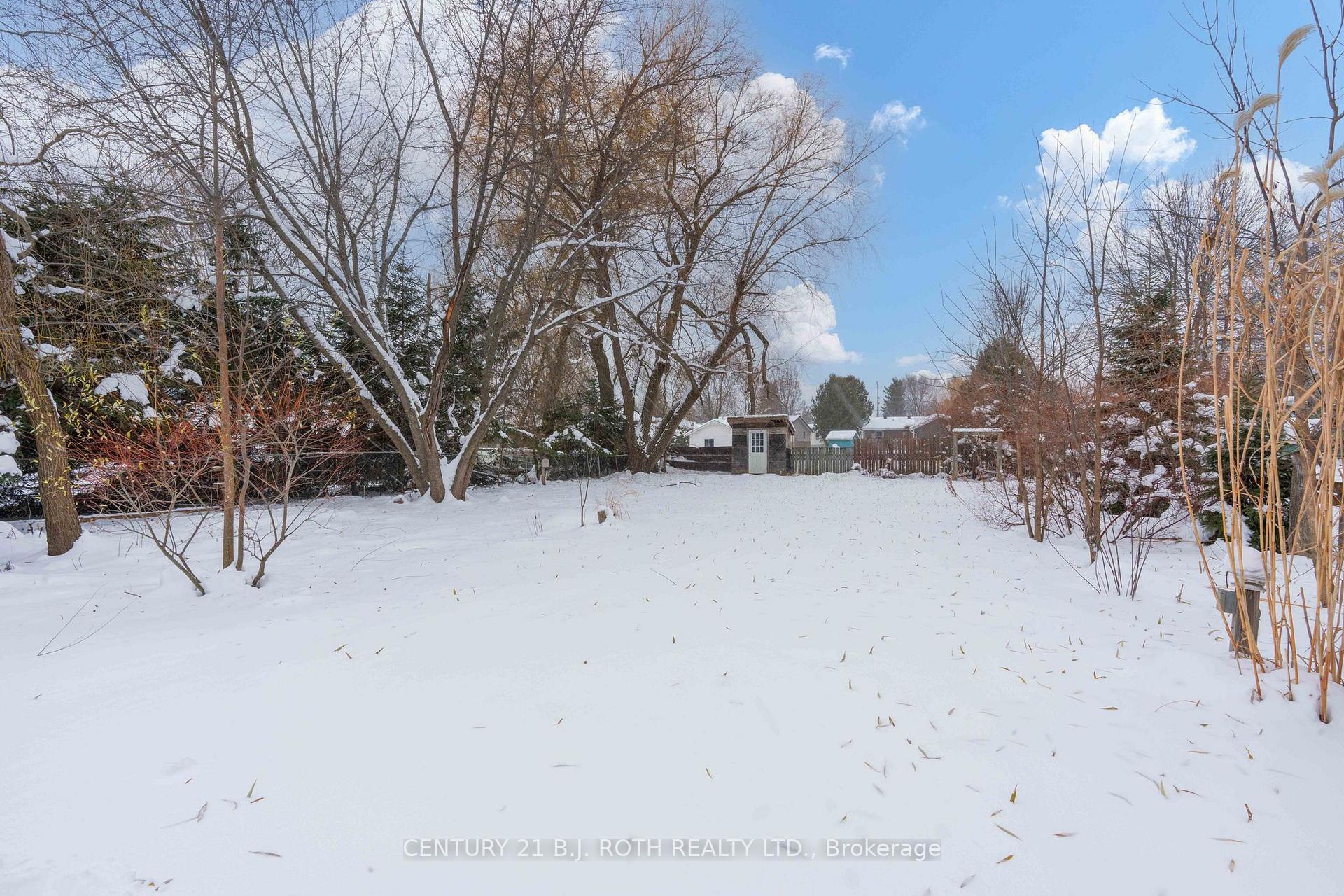 Photo 20 of 220 Margaret Street, Clearview, Stayner — HOMEH