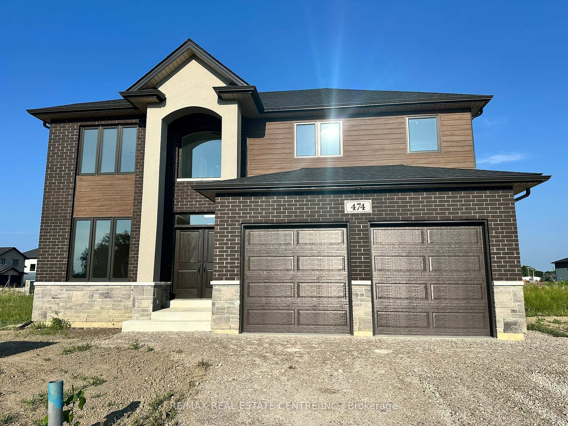 Front of 474 Marla Crescent