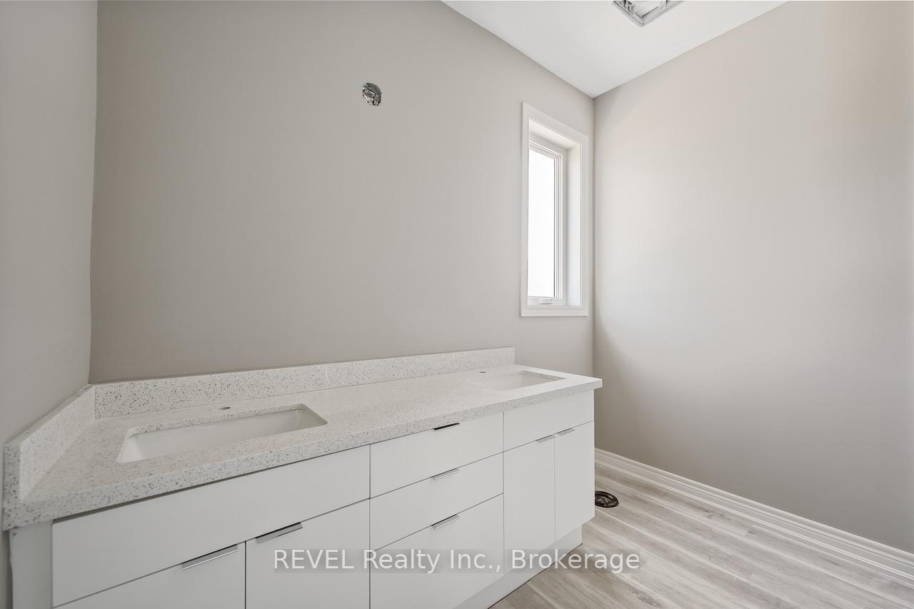 Photo 13 of 99 Ivy Crescent, Thorold, Confederation Heights — HOMEH