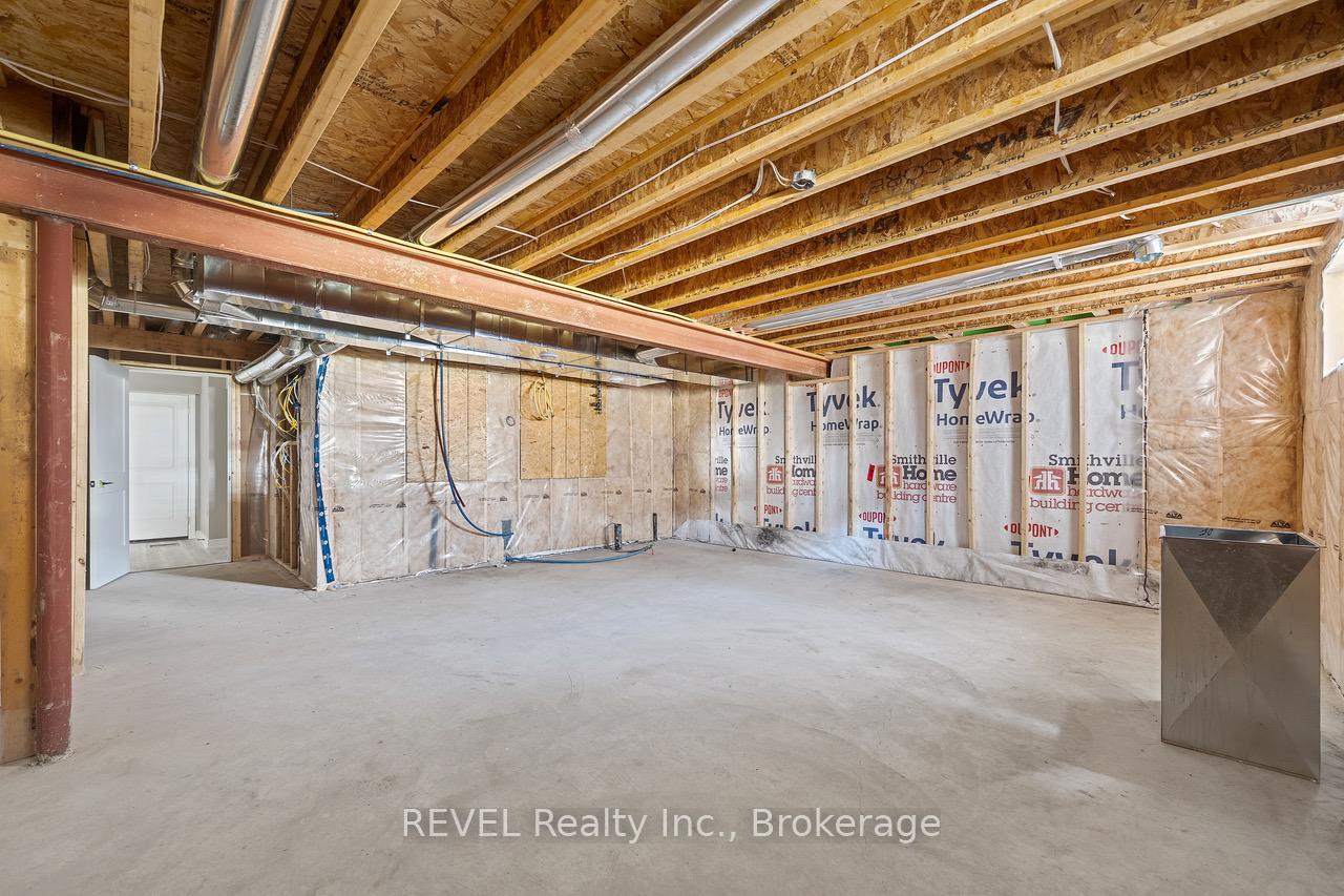 Photo 6 of 99 Ivy Crescent, Thorold, Confederation Heights — HOMEH