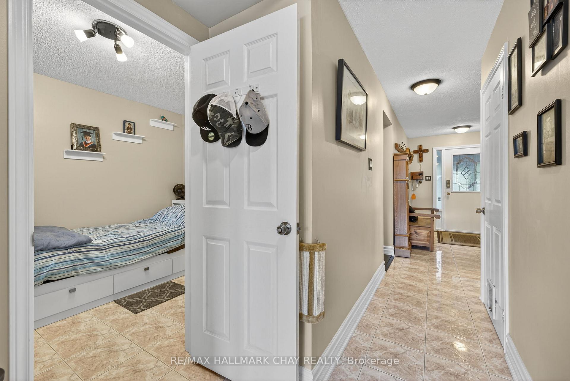Photo 23 of 9 Hammond Crescent, New Tecumseth, Beeton — HOMEH