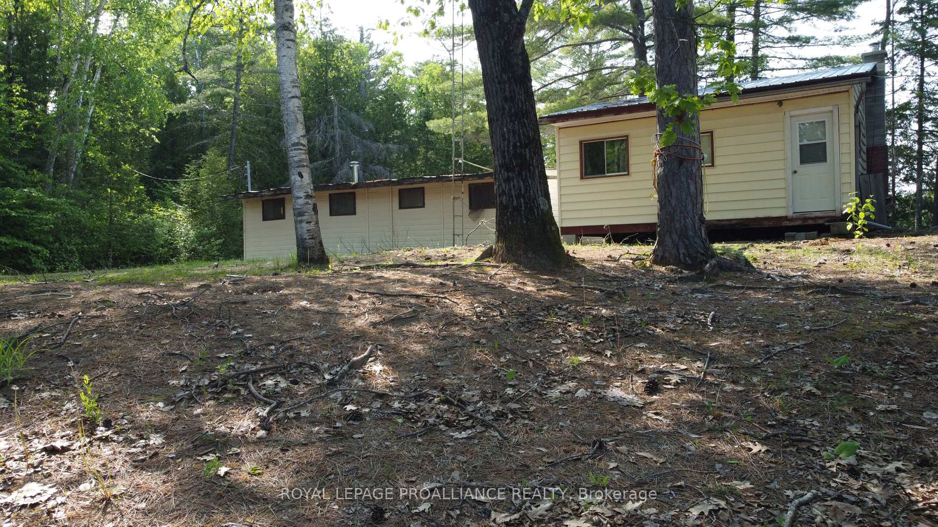 Photo 9 of 1052 Ridgeway Lane, North Frontenac, Frontenac North — HOMEH