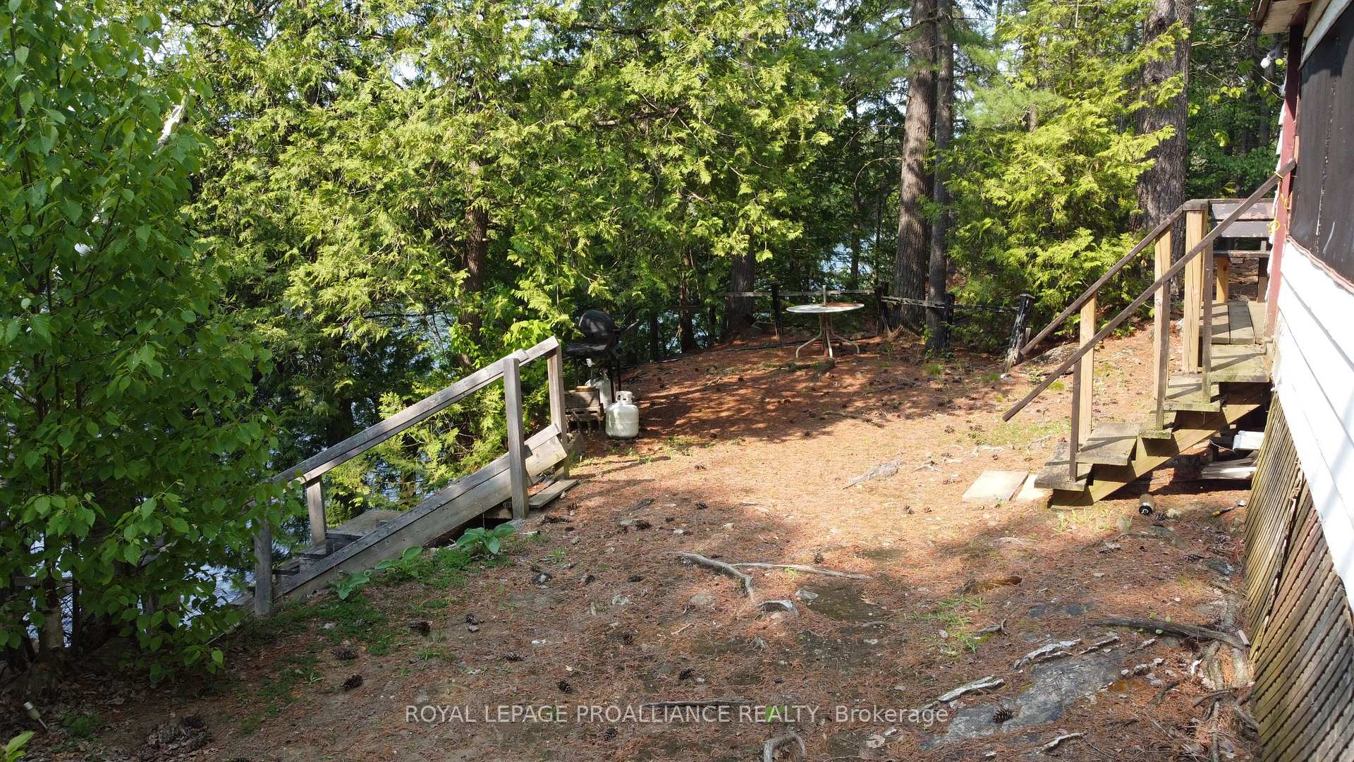 Photo 35 of 1052 Ridgeway Lane, North Frontenac, Frontenac North — HOMEH