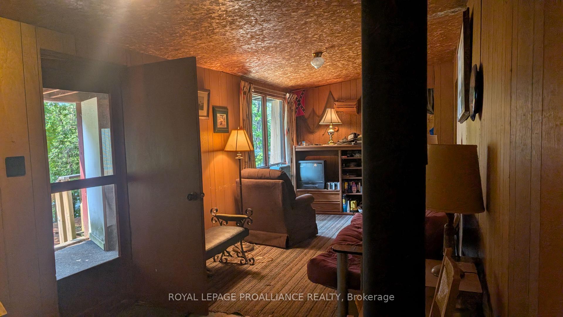 Photo 24 of 1052 Ridgeway Lane, North Frontenac, Frontenac North — HOMEH