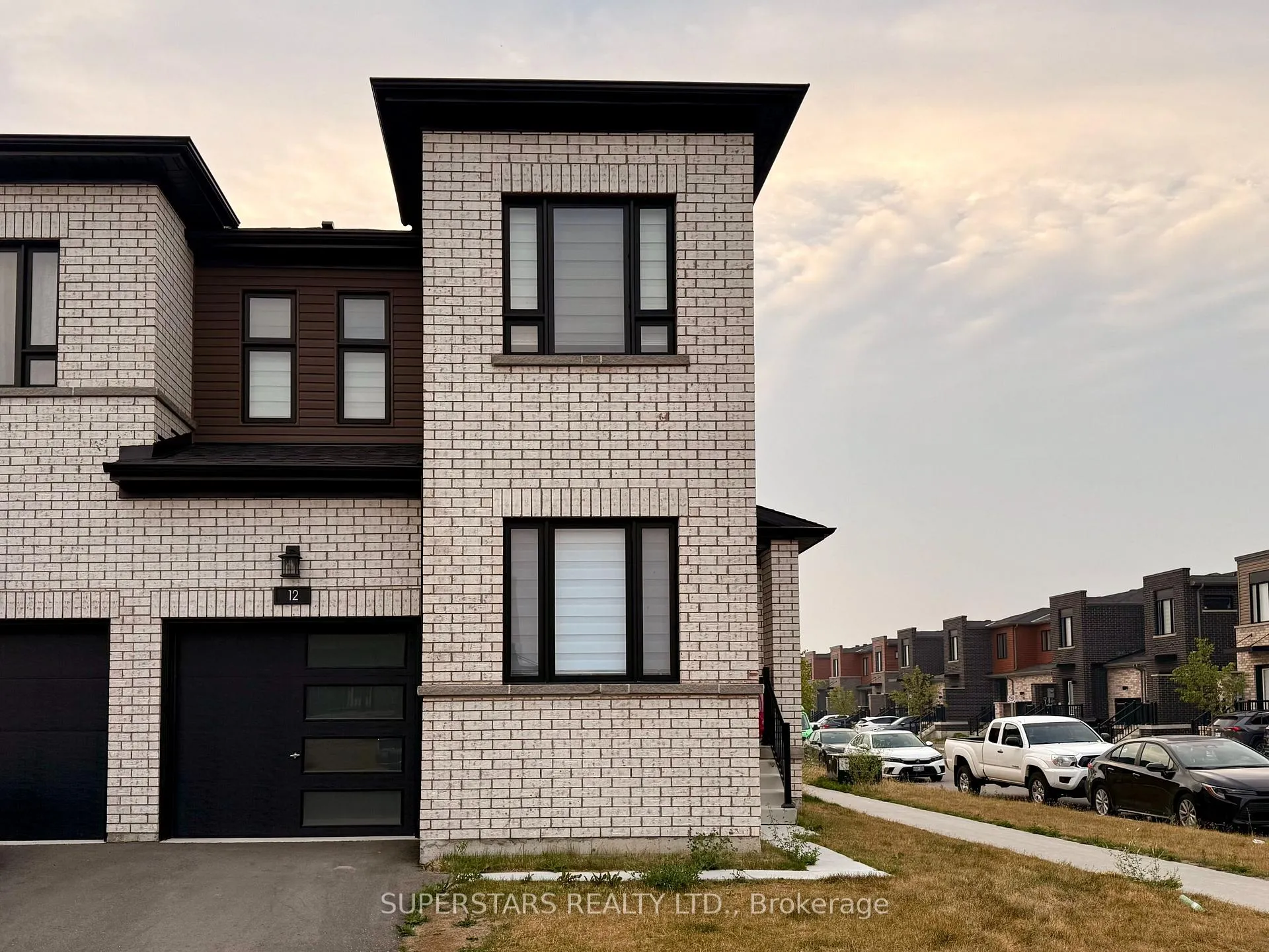 Photo 1 of 12 Westwood Avenue, Barrie, Painswick South — HOMEH