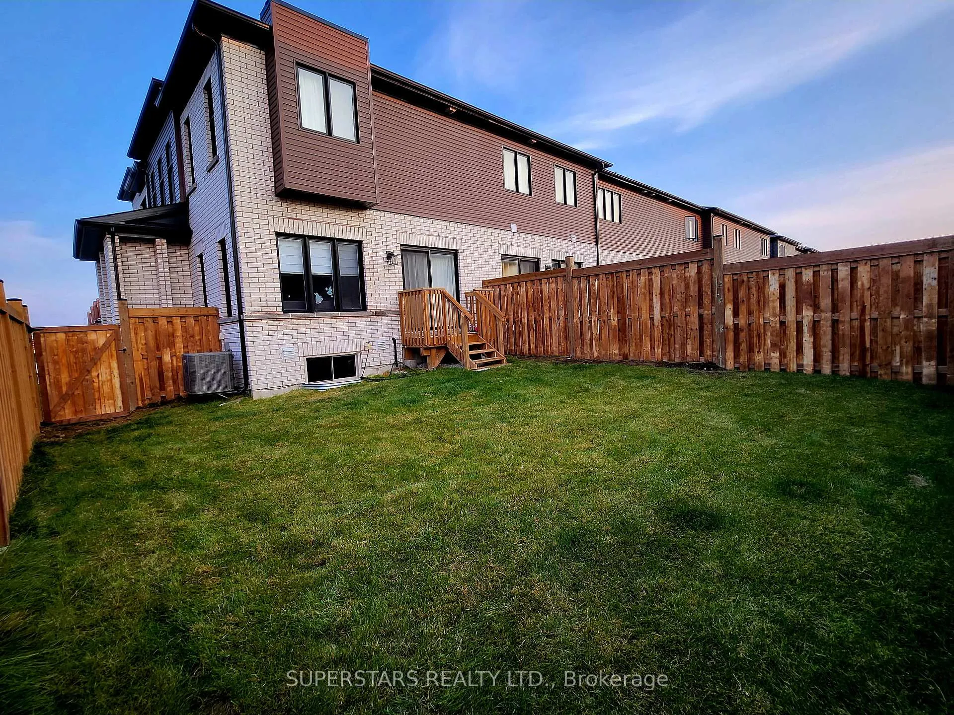Photo 13 of 12 Westwood Avenue, Barrie, Painswick South — HOMEH