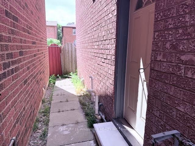 Photo 39 of 96 Kenley Crescent, Markham, Milliken Mills East — HOMEH