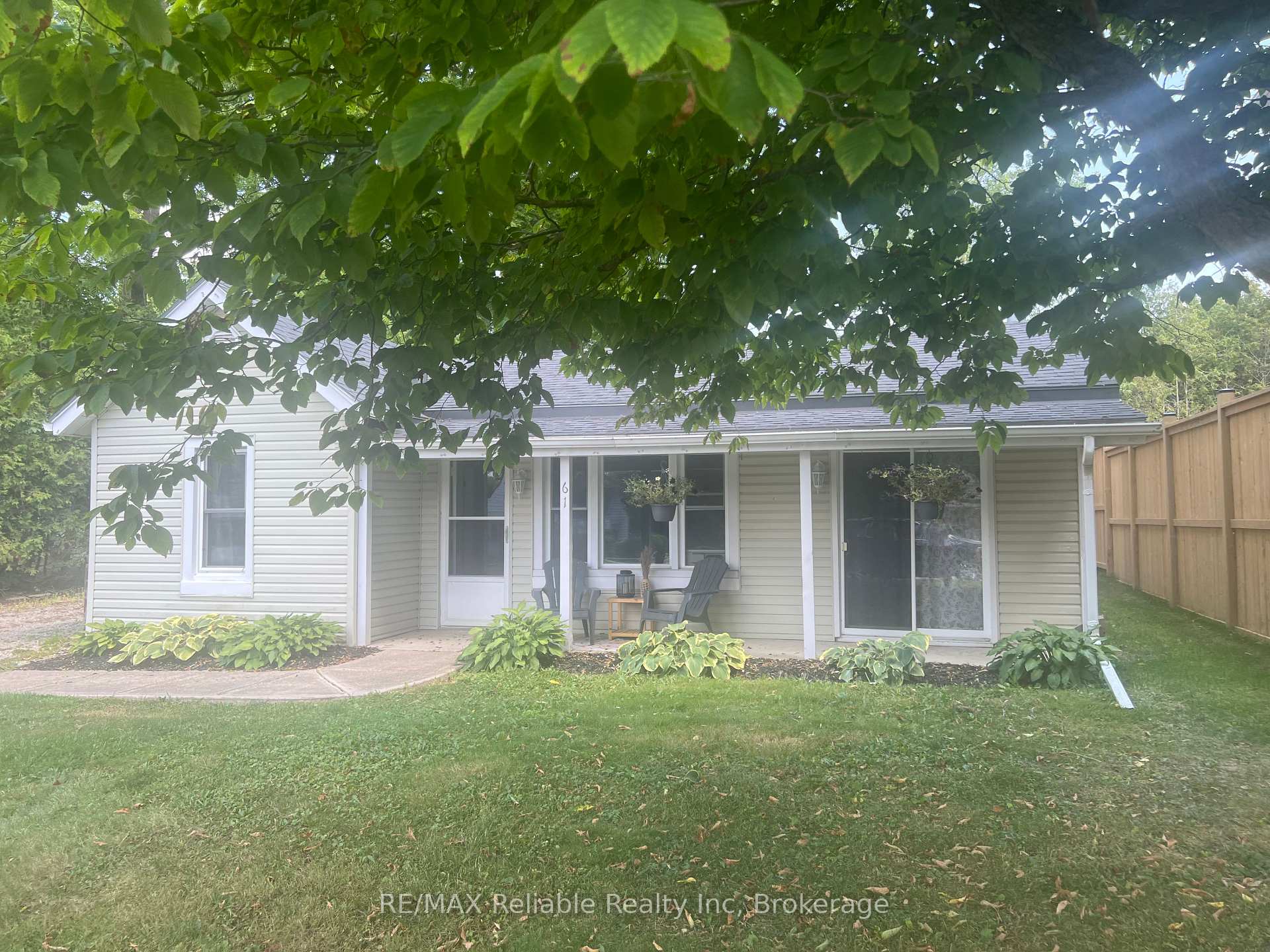 Photo 4 of 61 Kippen Road, Huron East, Egmondville — HOMEH