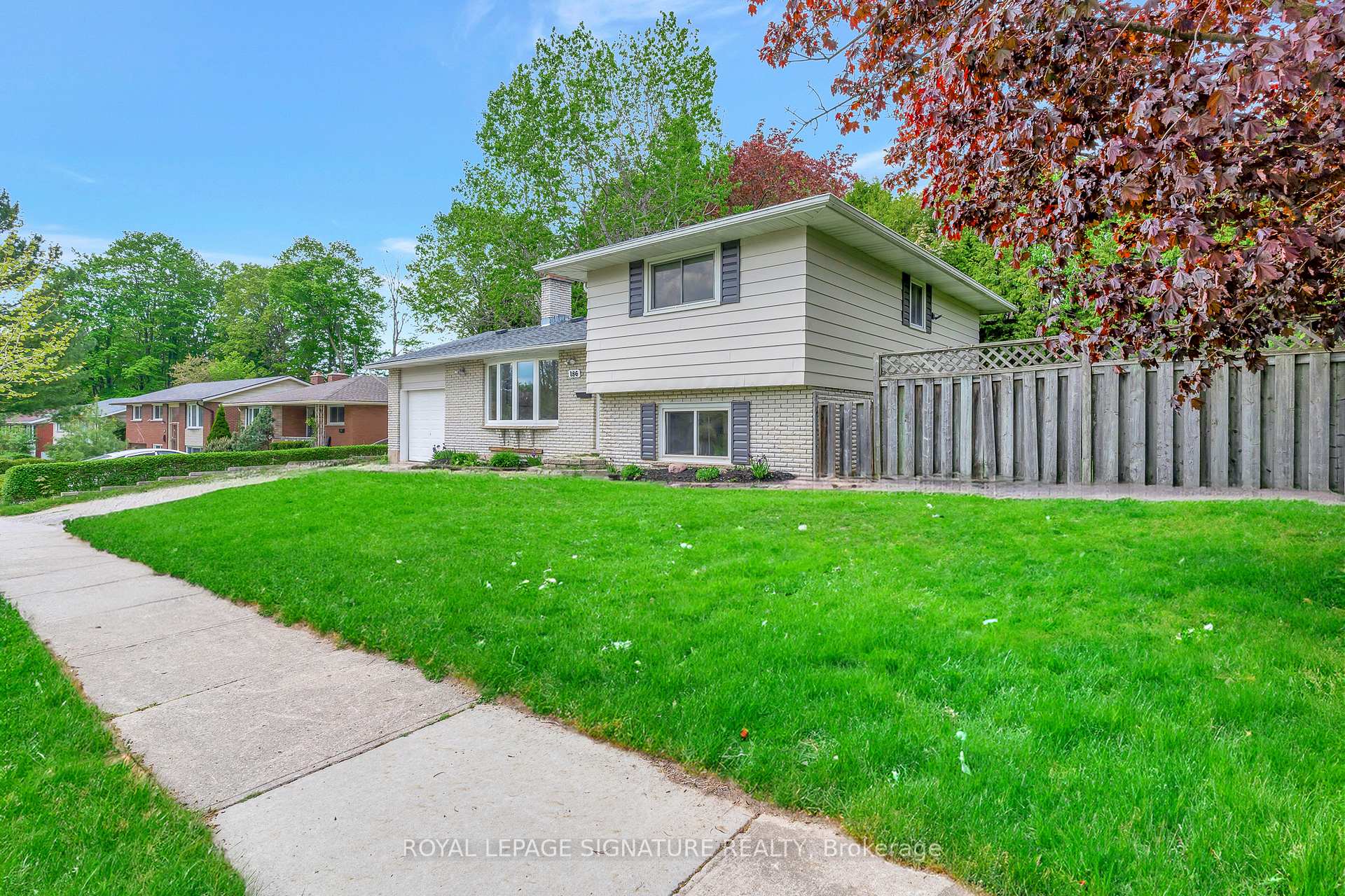 Photo 38 of 186 Cedarbrae Avenue, Waterloo — HOMEH