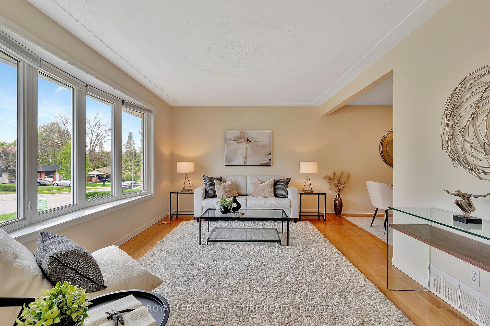 Photo 17 of 186 Cedarbrae Avenue, Waterloo — HOMEH